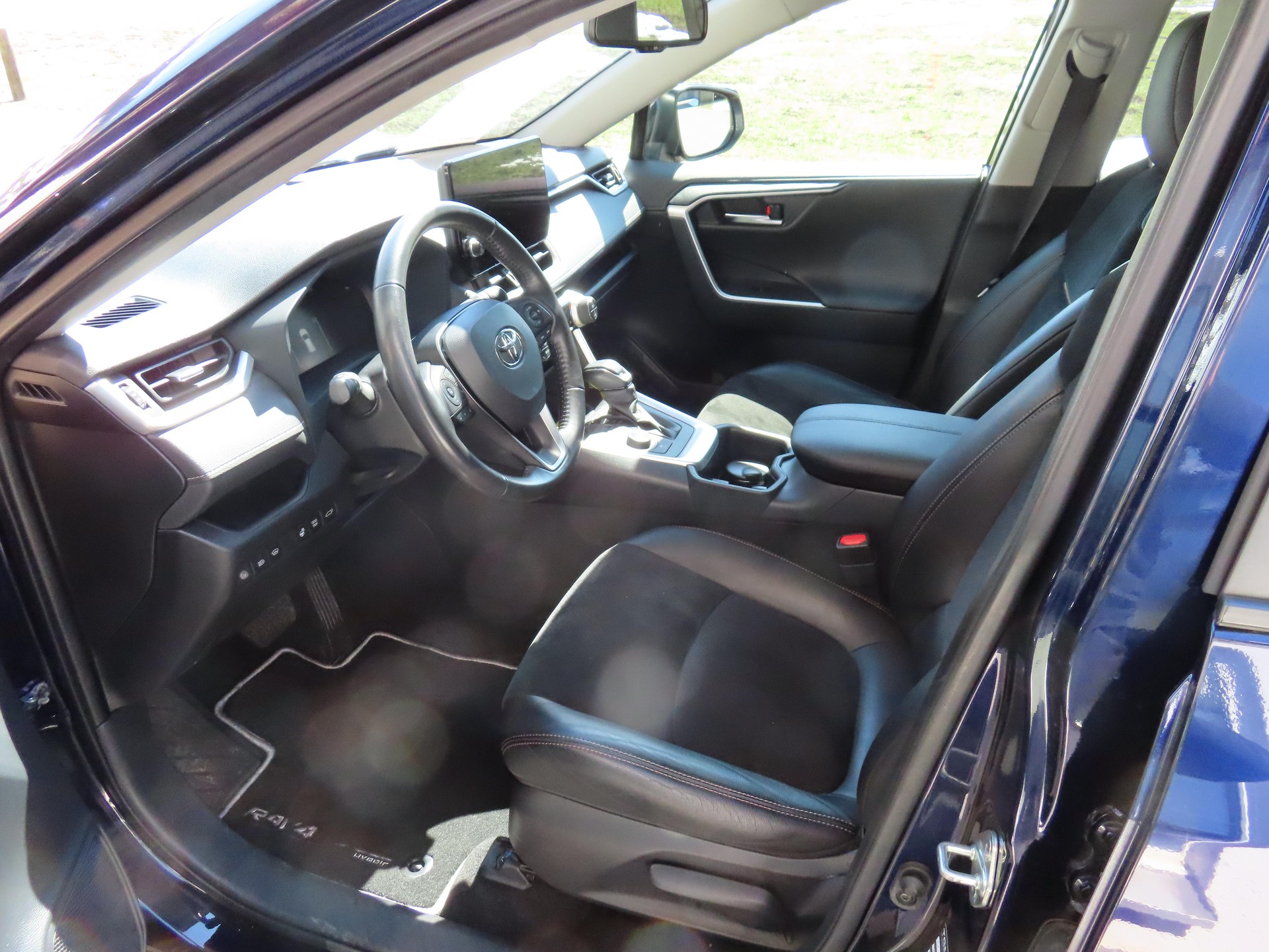 TOYOTA RAV4 2.5 HEV Trend-image-5