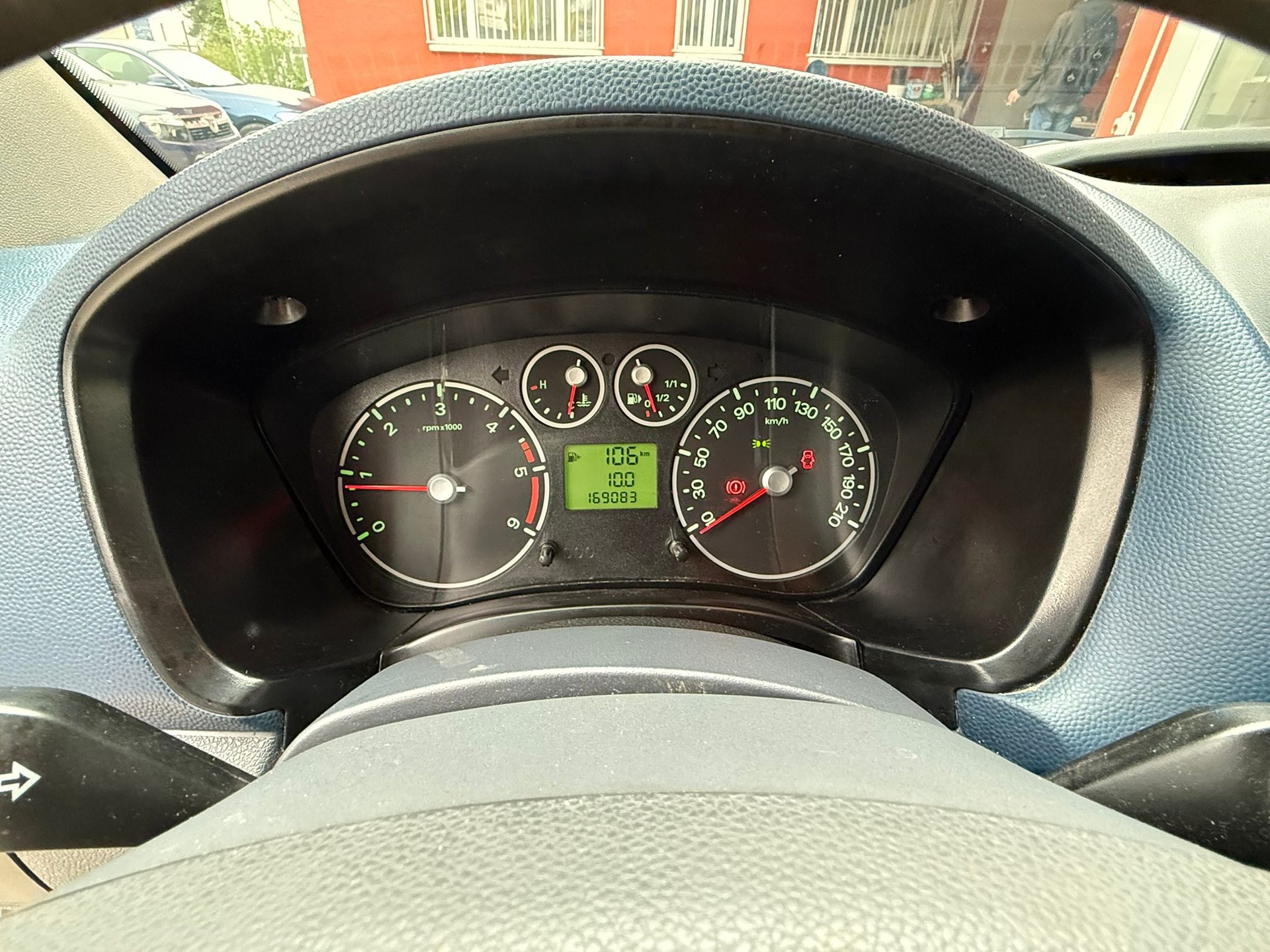 FORD Transit Connect Van T230 1.8 TDCi L Trend-image-8