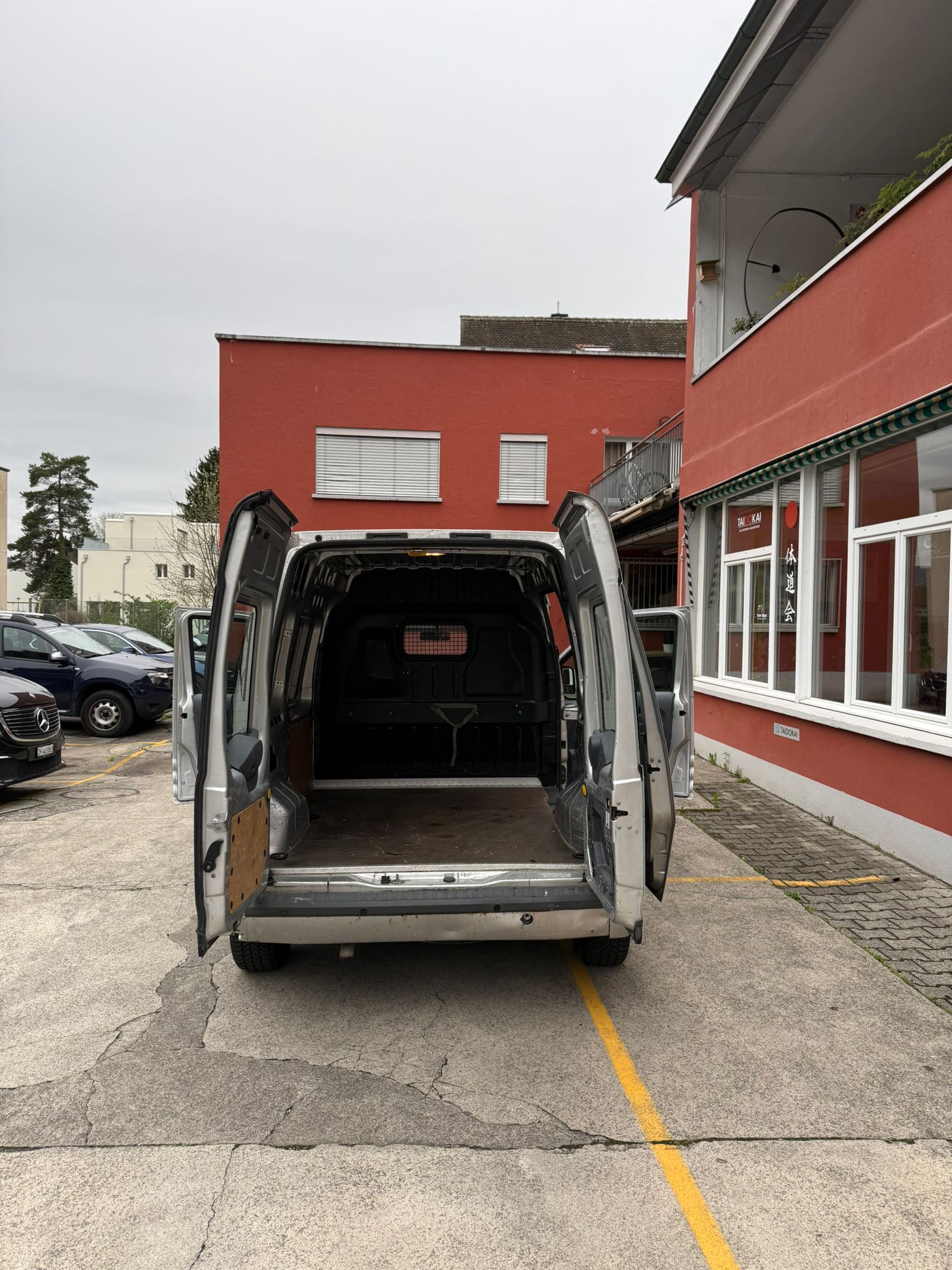FORD Transit Connect Van T230 1.8 TDCi L Trend-image-3