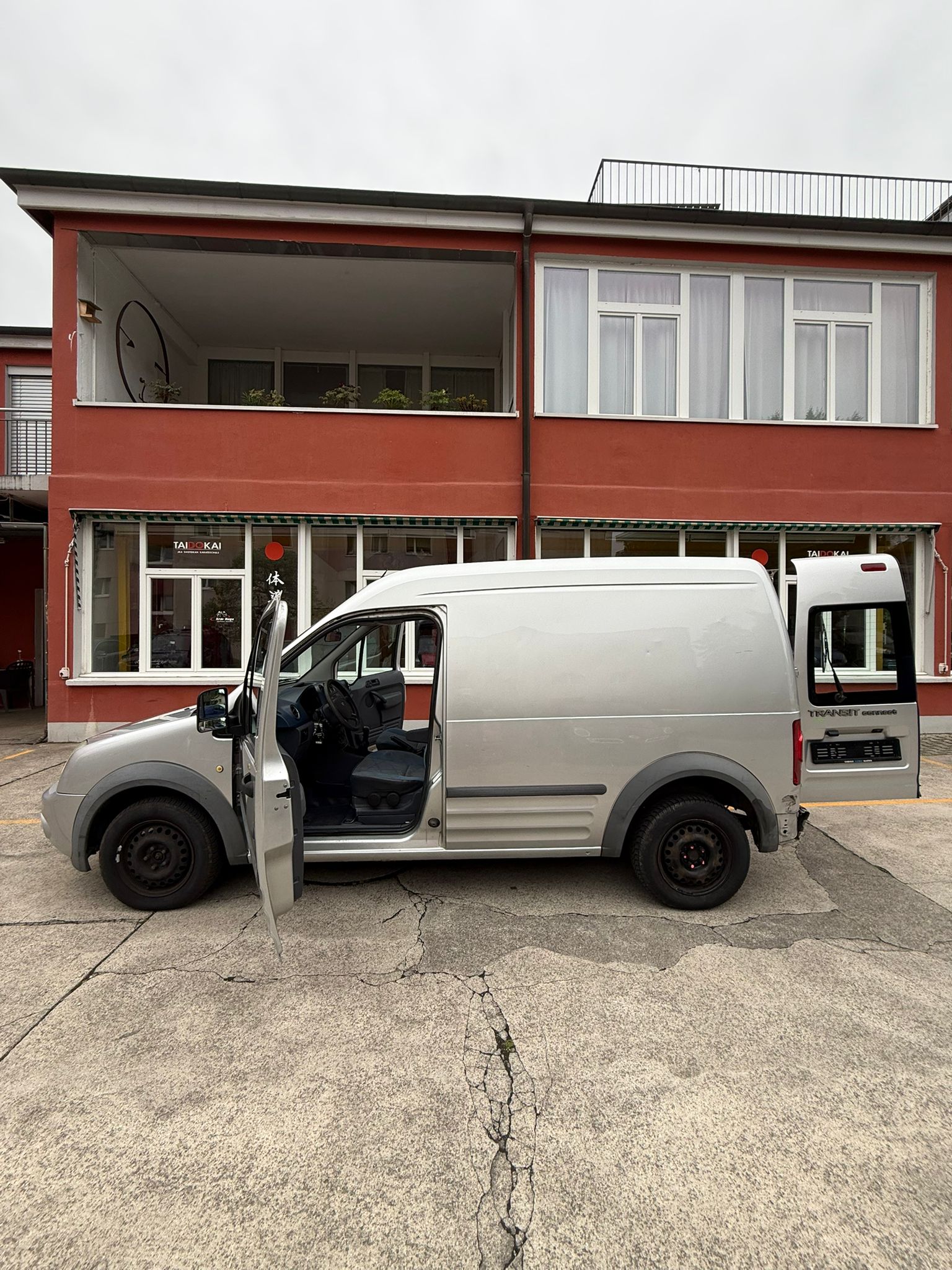 FORD Transit Connect Van T230 1.8 TDCi L Trend-image-1