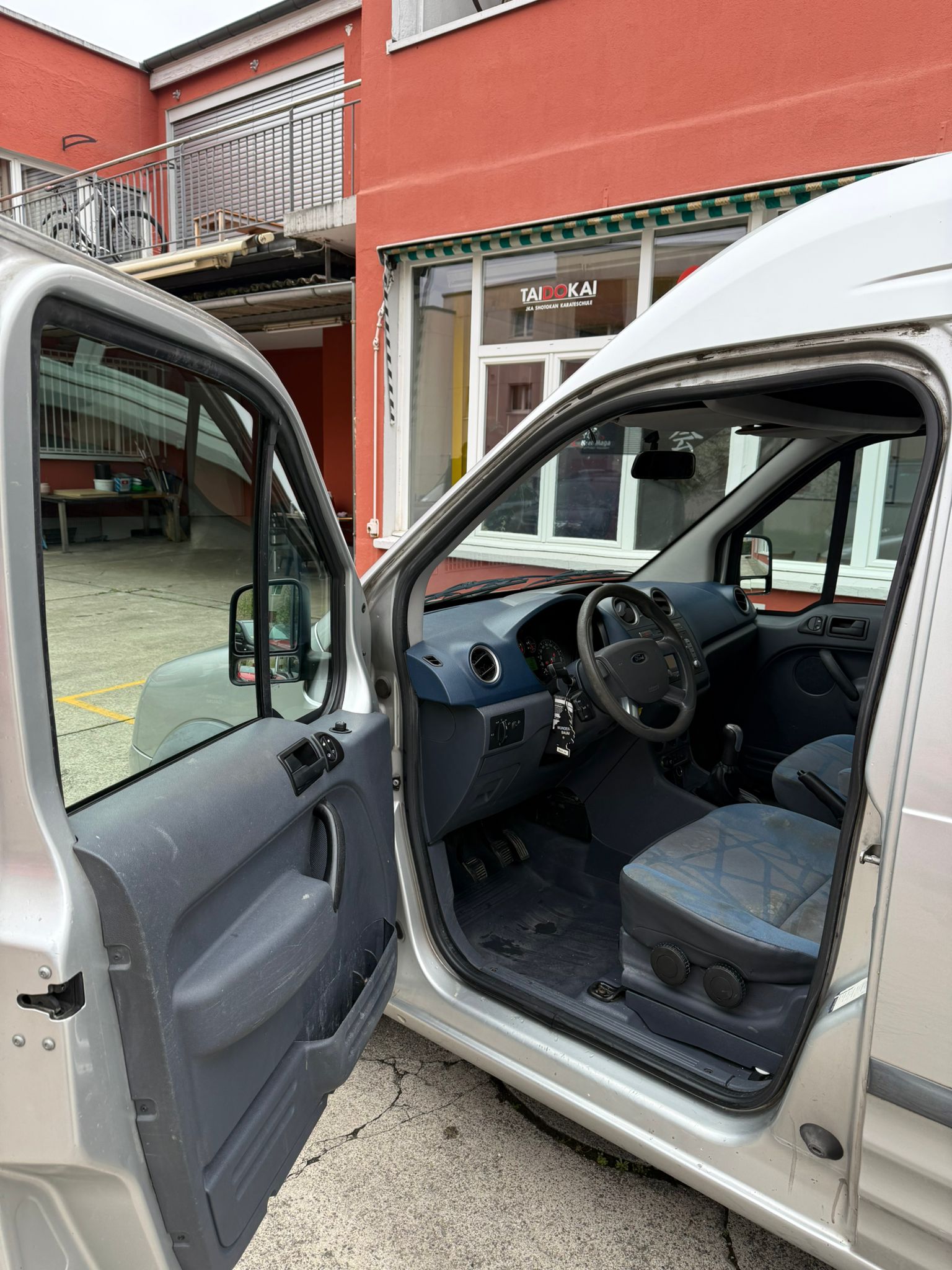 FORD Transit Connect Van T230 1.8 TDCi L Trend-image-7