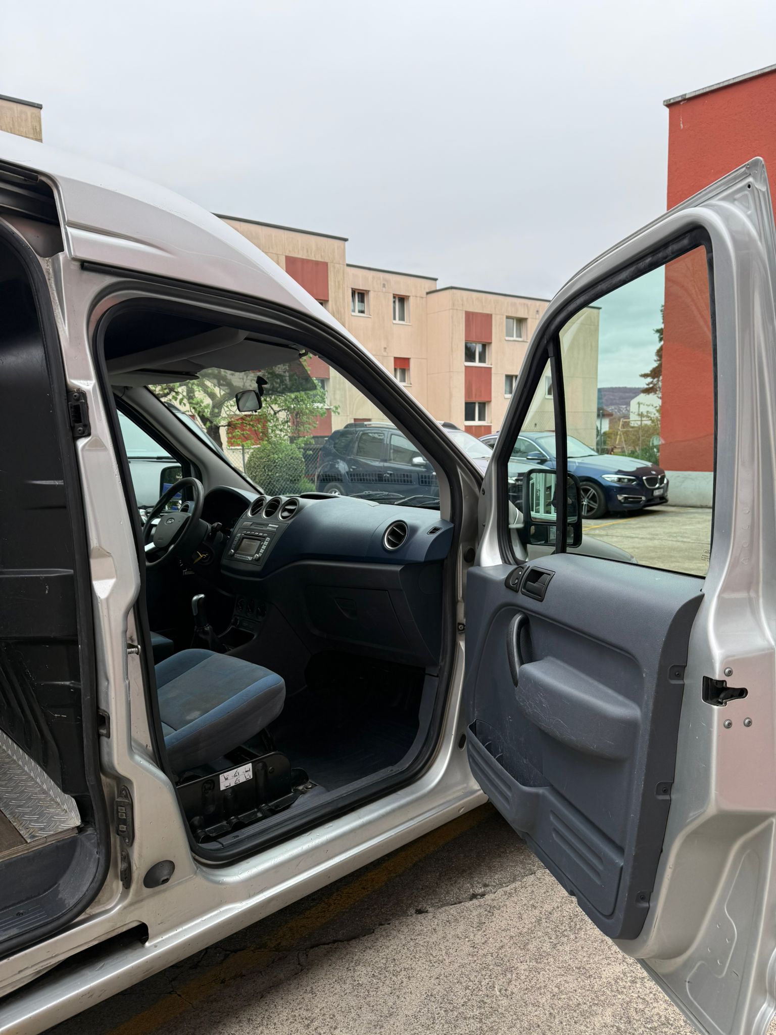 FORD Transit Connect Van T230 1.8 TDCi L Trend-image-6