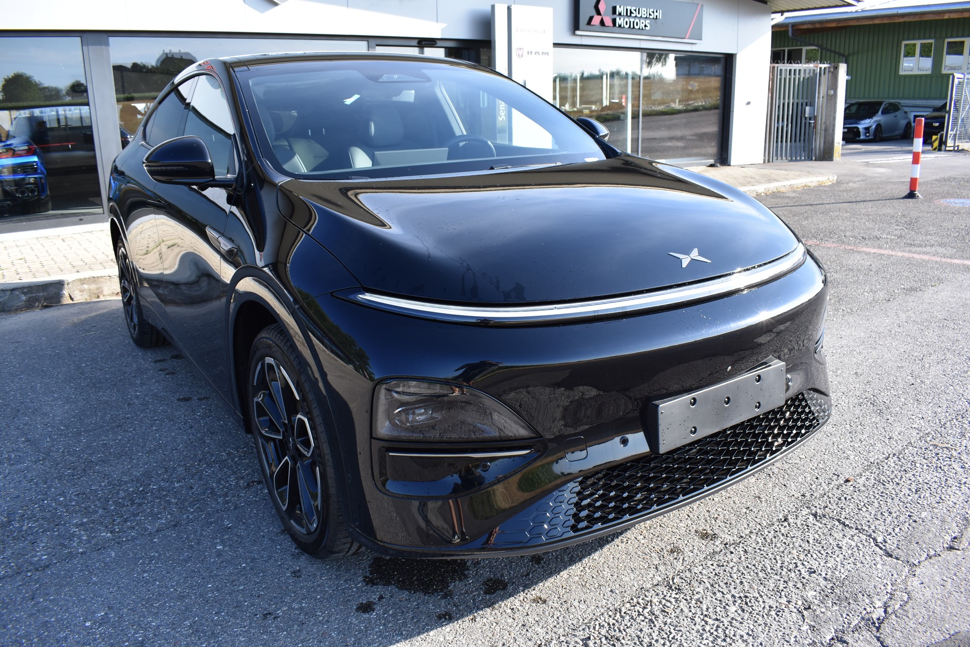 XPENG G6 80kWh Performance AWD-image-2