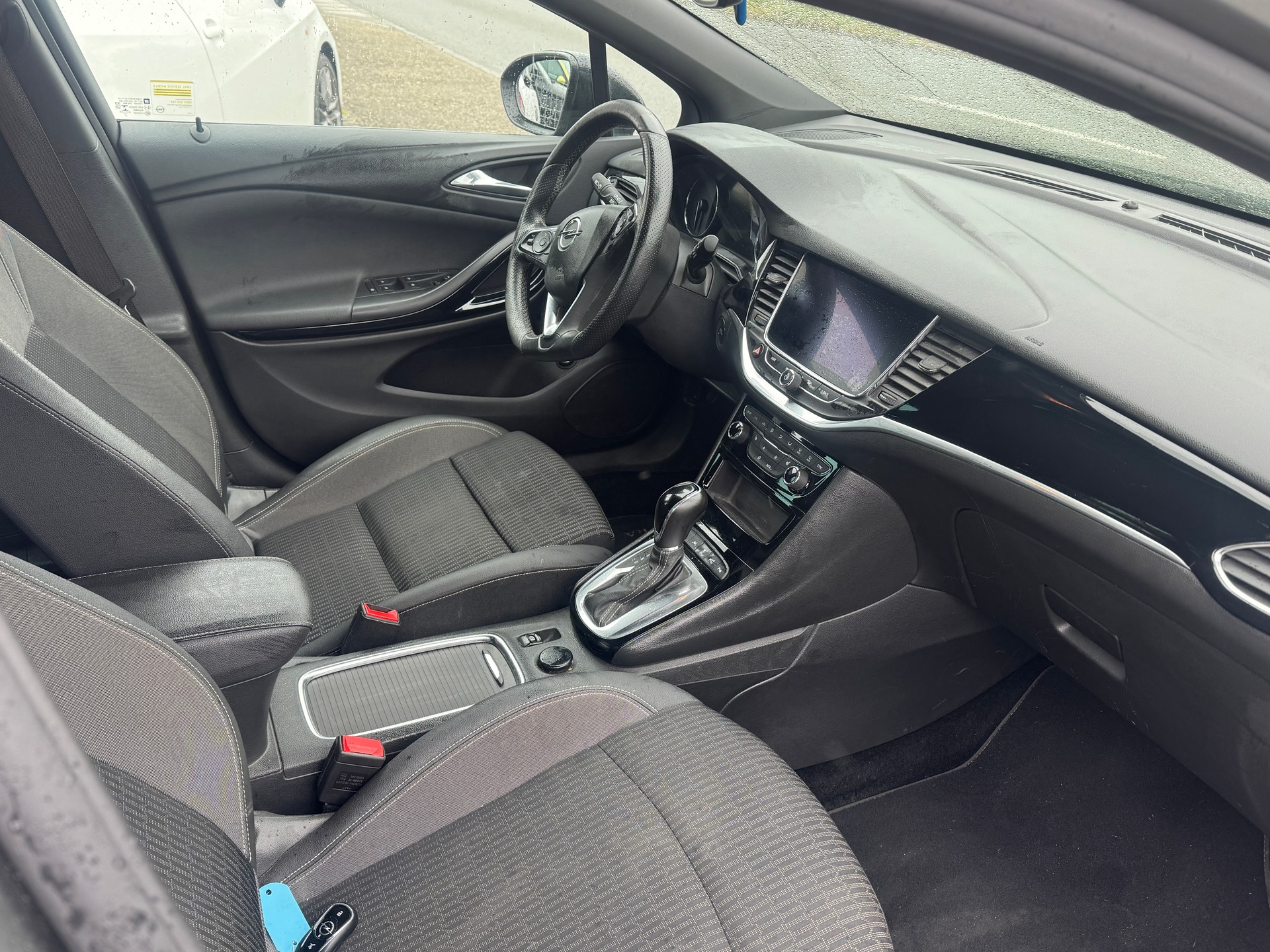 OPEL Astra Sports Tourer 1.4i Turbo Edition-image-6