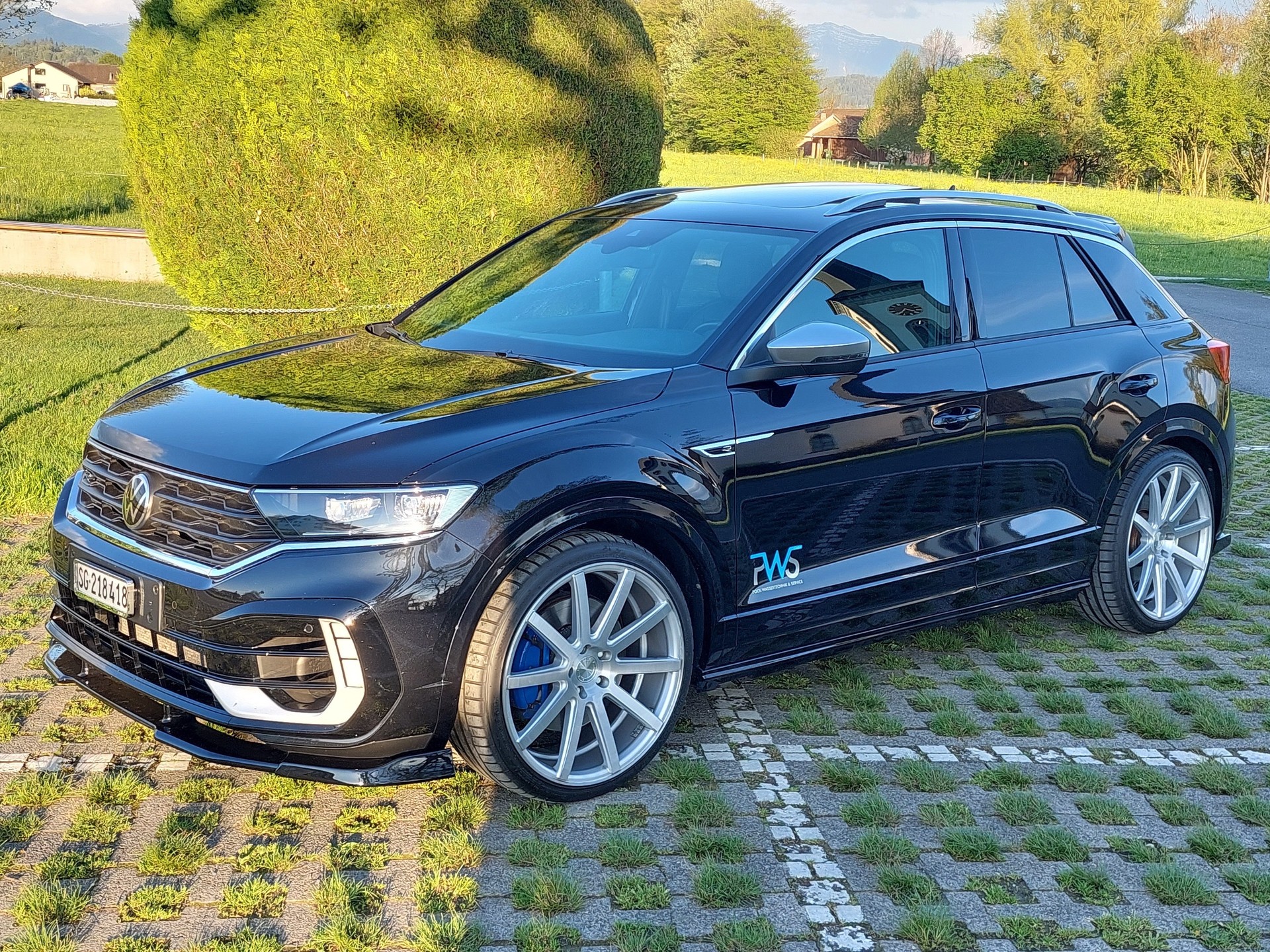 VW T-Roc 2.0 TSI R DSG 4Motion-image-0