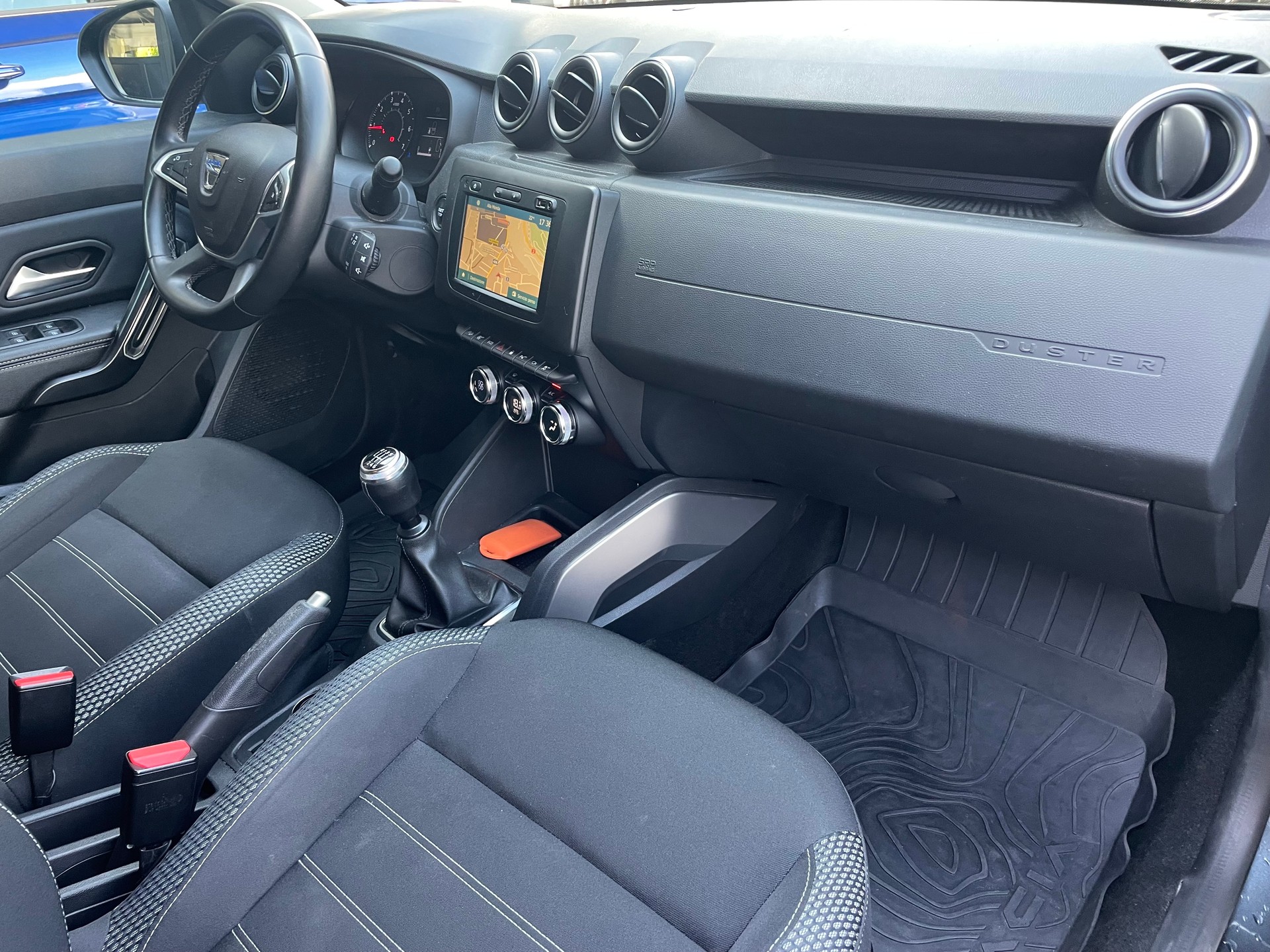 DACIA Duster dCi 115 Prestige 4x4-image-13