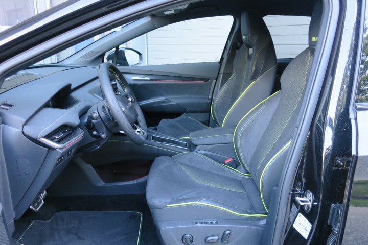 SKODA Elroq RS 4x4-image-6