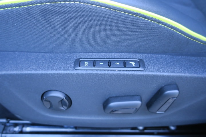 SKODA Elroq RS 4x4-image-7