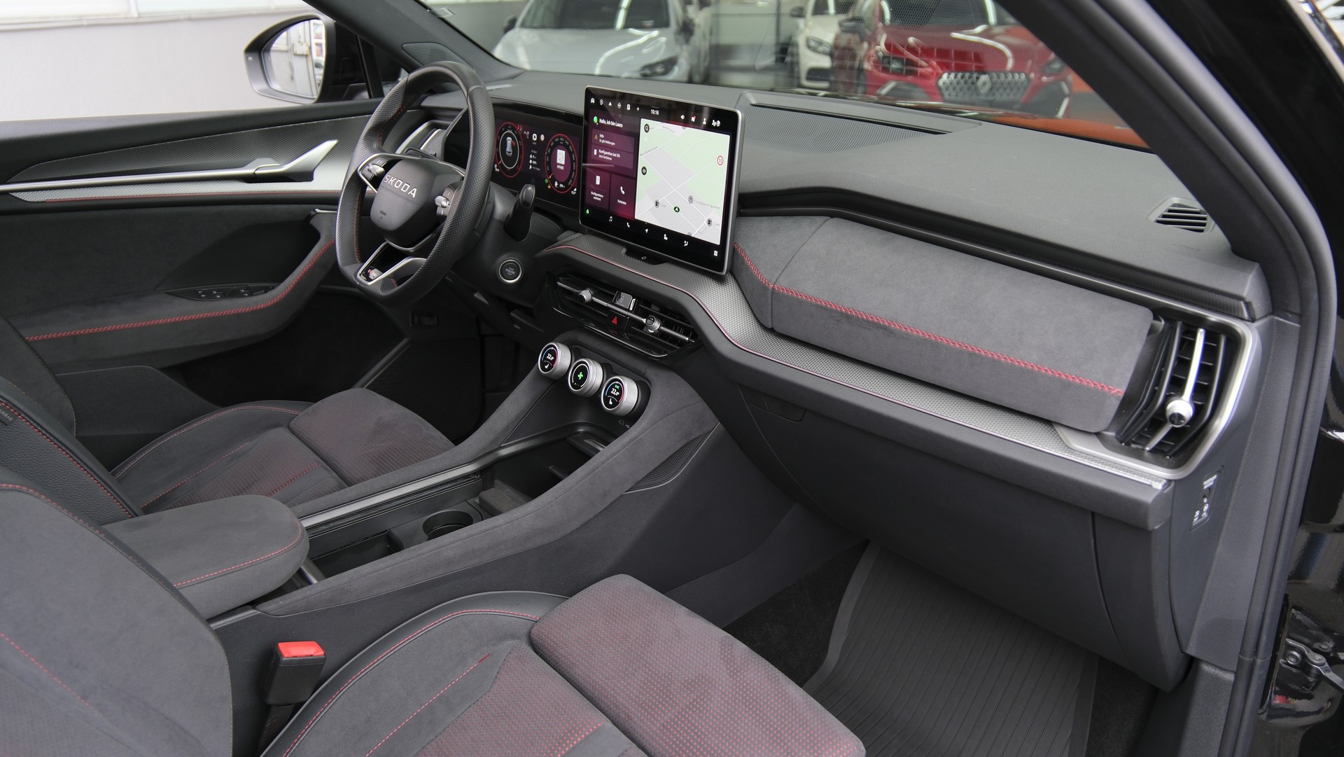 SKODA Kodiaq 2.0 TSI RS 4x4-image-13