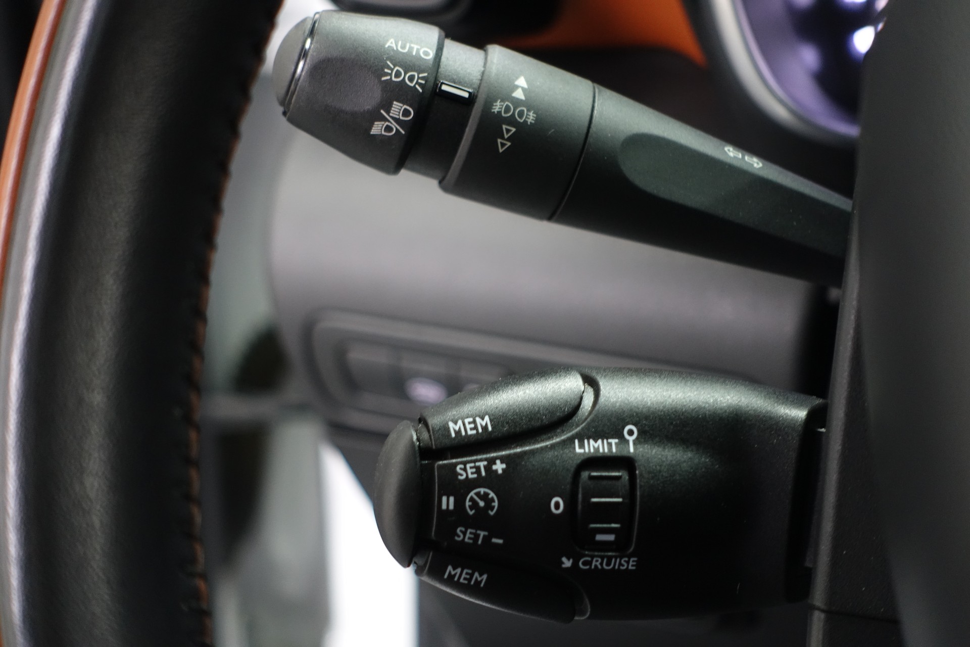 CITROEN C3 Aircross 1.2 PureTech 130 Shine-image-24