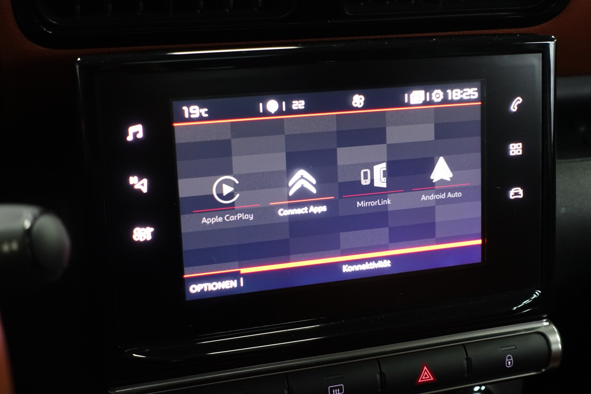 CITROEN C3 Aircross 1.2 PureTech 130 Shine-image-27
