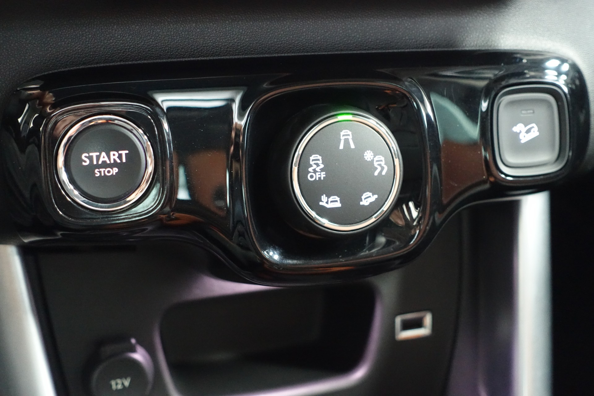 CITROEN C3 Aircross 1.2 PureTech 130 Shine-image-20