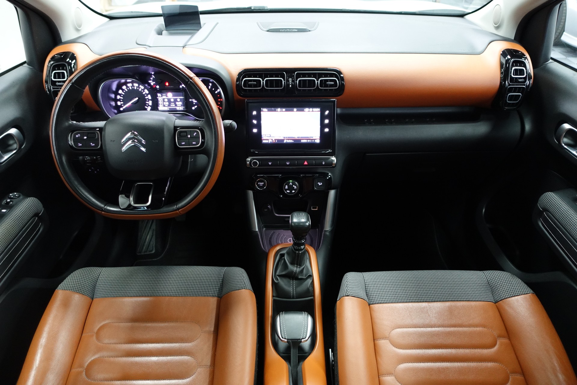 CITROEN C3 Aircross 1.2 PureTech 130 Shine-image-13