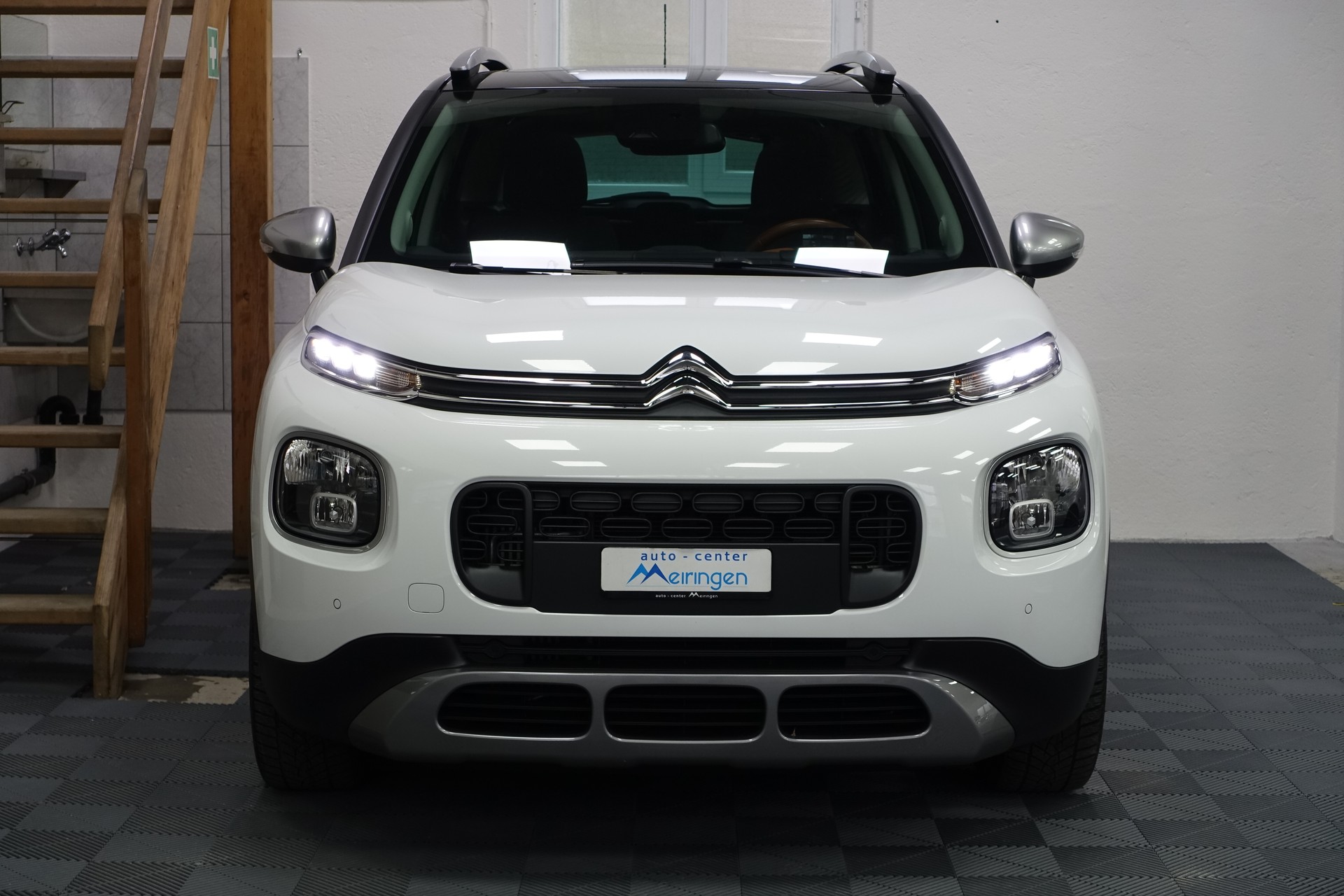 CITROEN C3 Aircross 1.2 PureTech 130 Shine-image-2