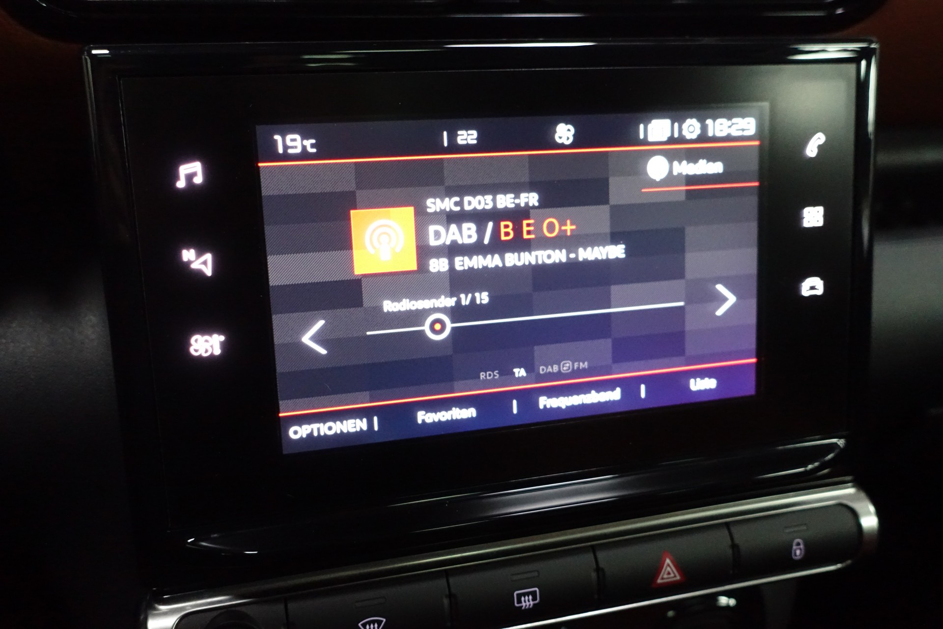 CITROEN C3 Aircross 1.2 PureTech 130 Shine-image-31