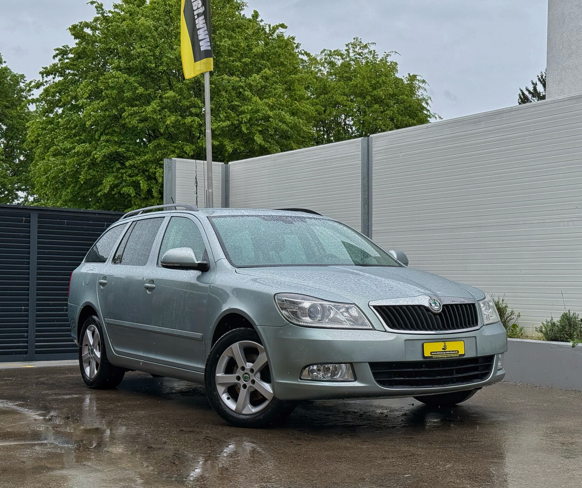 SKODA Octavia Combi 2.0 TDI Elegance 4x4 DSG | Frisch MFK | Top Zustand