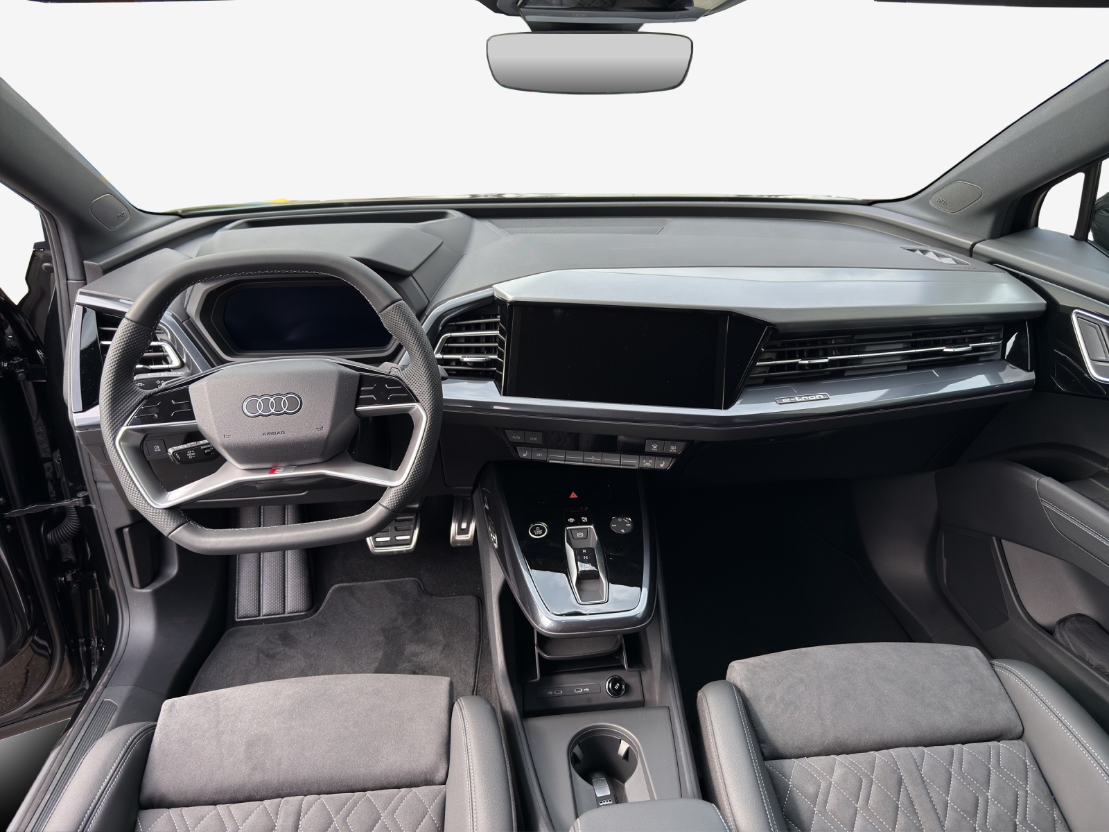 AUDI Q4 e-tron 45 Edition Swiss Ski quattro-image-8