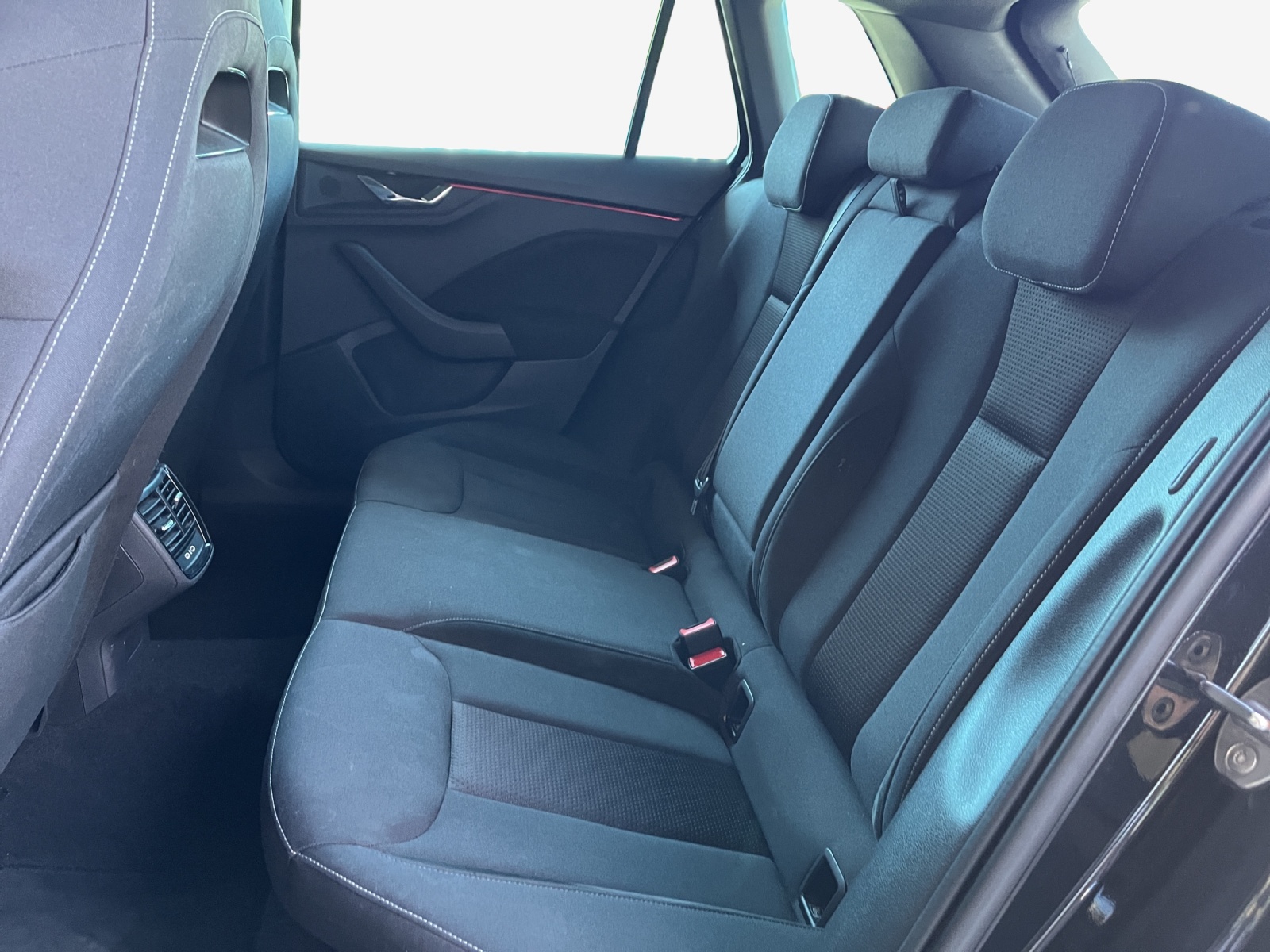 SKODA Kamiq 1.0 TSI Selection DSG-image-11