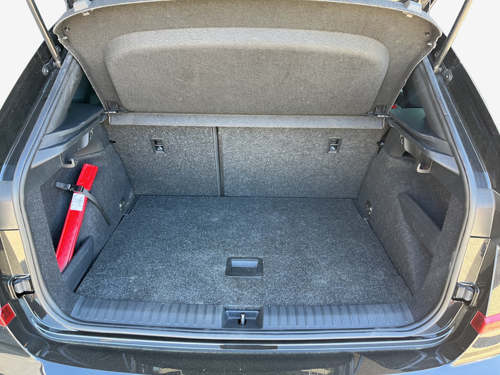 SKODA Kamiq 1.0 TSI Selection DSG-image-12