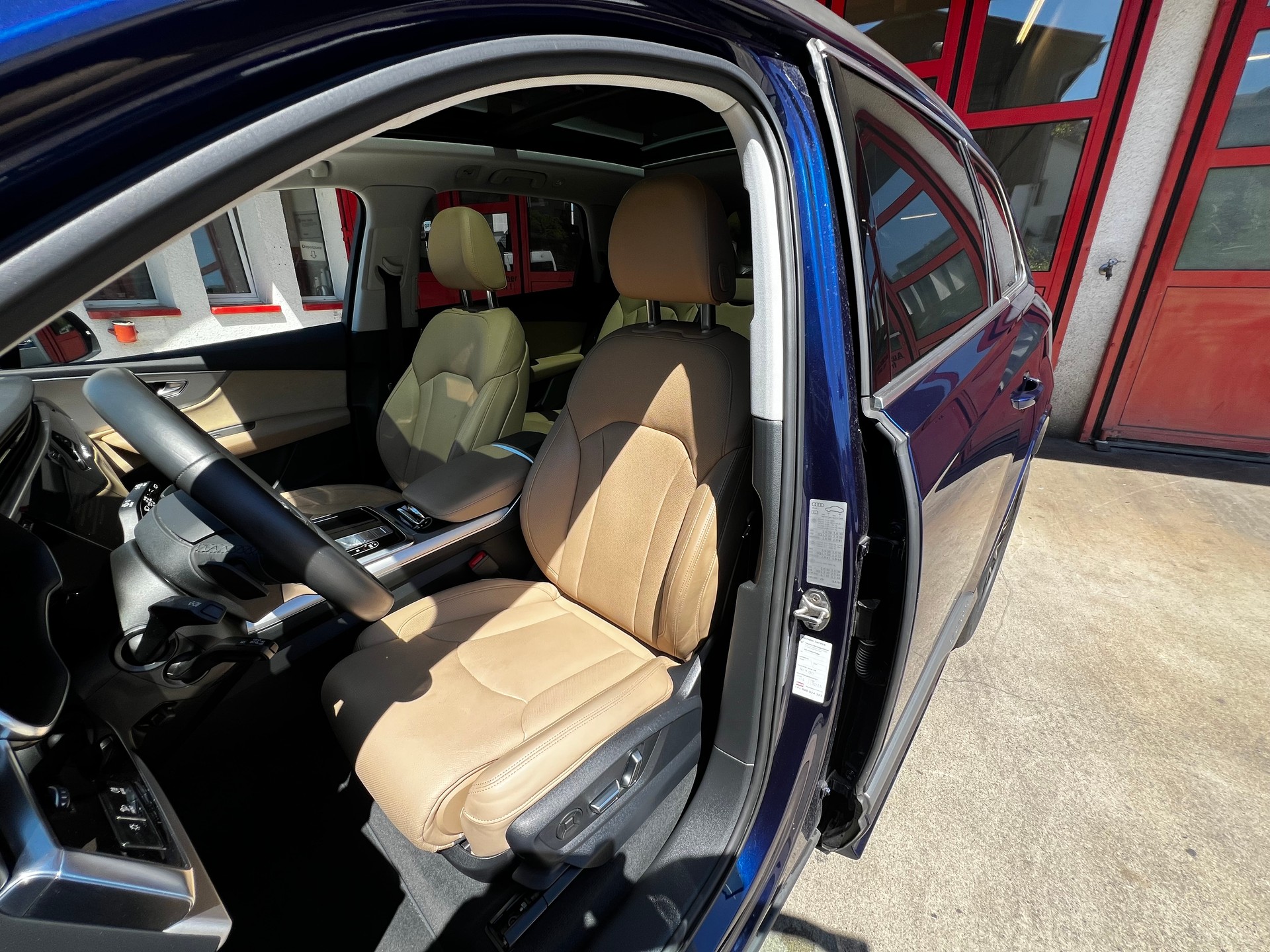 AUDI Q7 50 TDI quattro S Line // Luftfederung // Matrix // HUD // Pano // 360°-image-11
