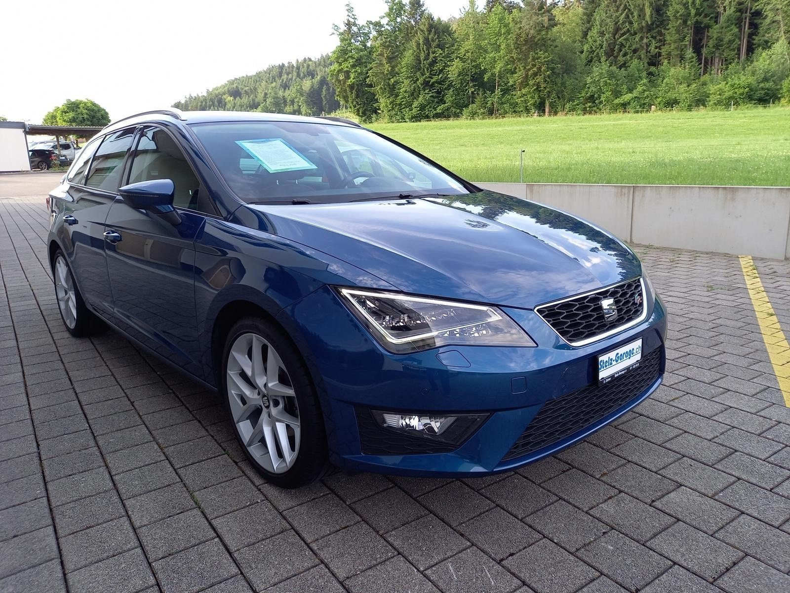 SEAT Leon ST 1.4 TSI FR-image-2