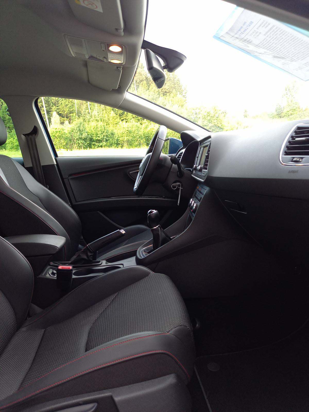 SEAT Leon ST 1.4 TSI FR-image-4