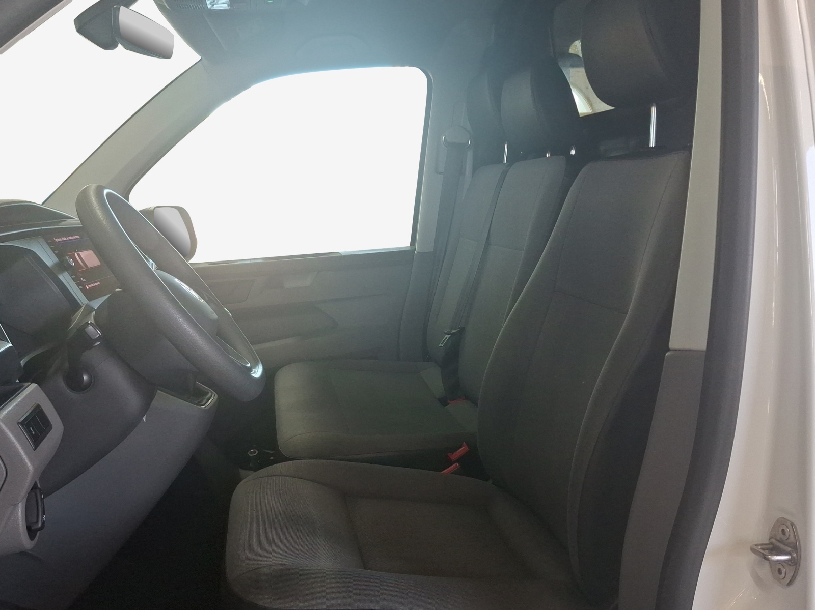 VW T6.1 2.0 TDI 4Motion-image-7