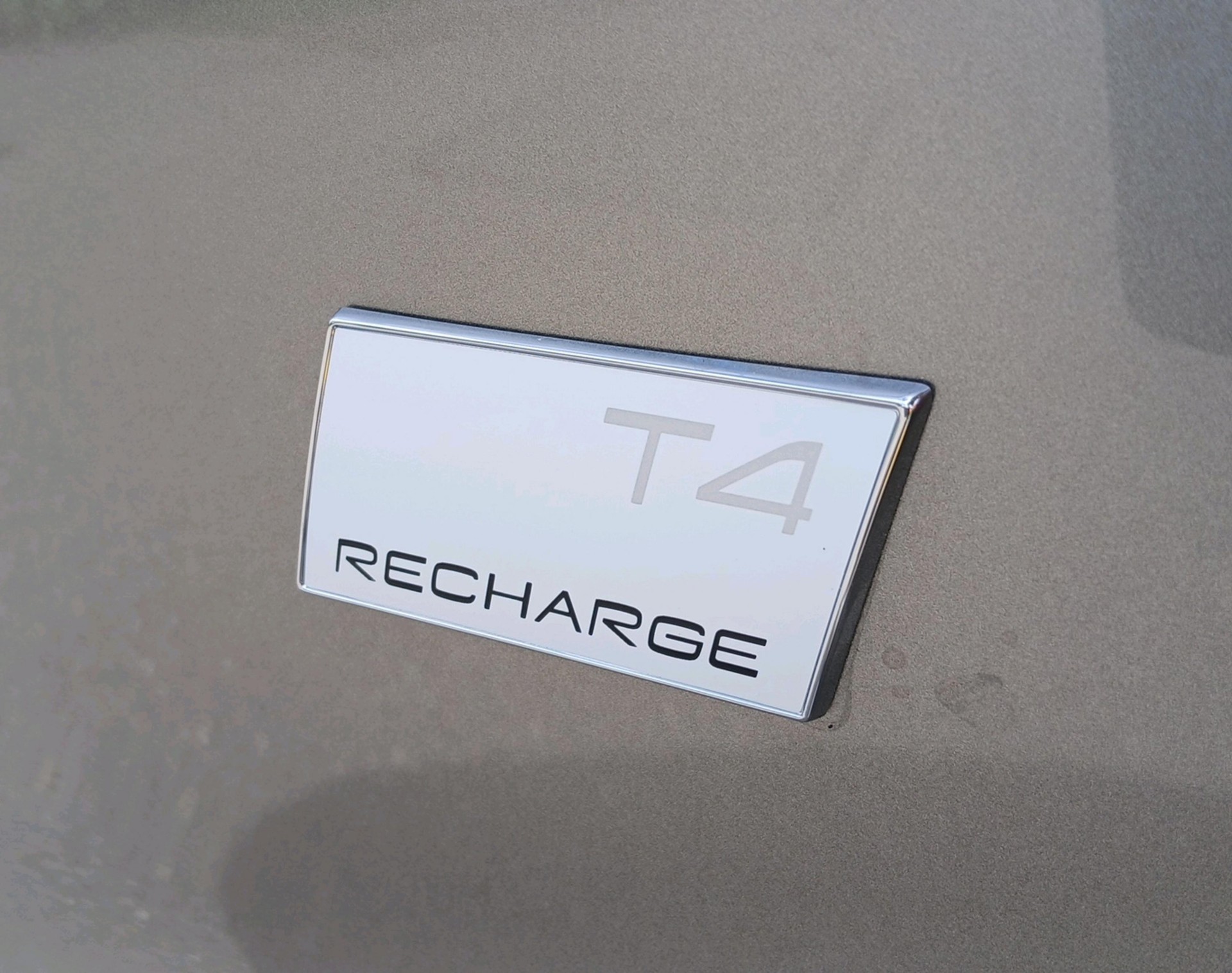 VOLVO XC40 1.5 T4 PiH Inscription-image-18