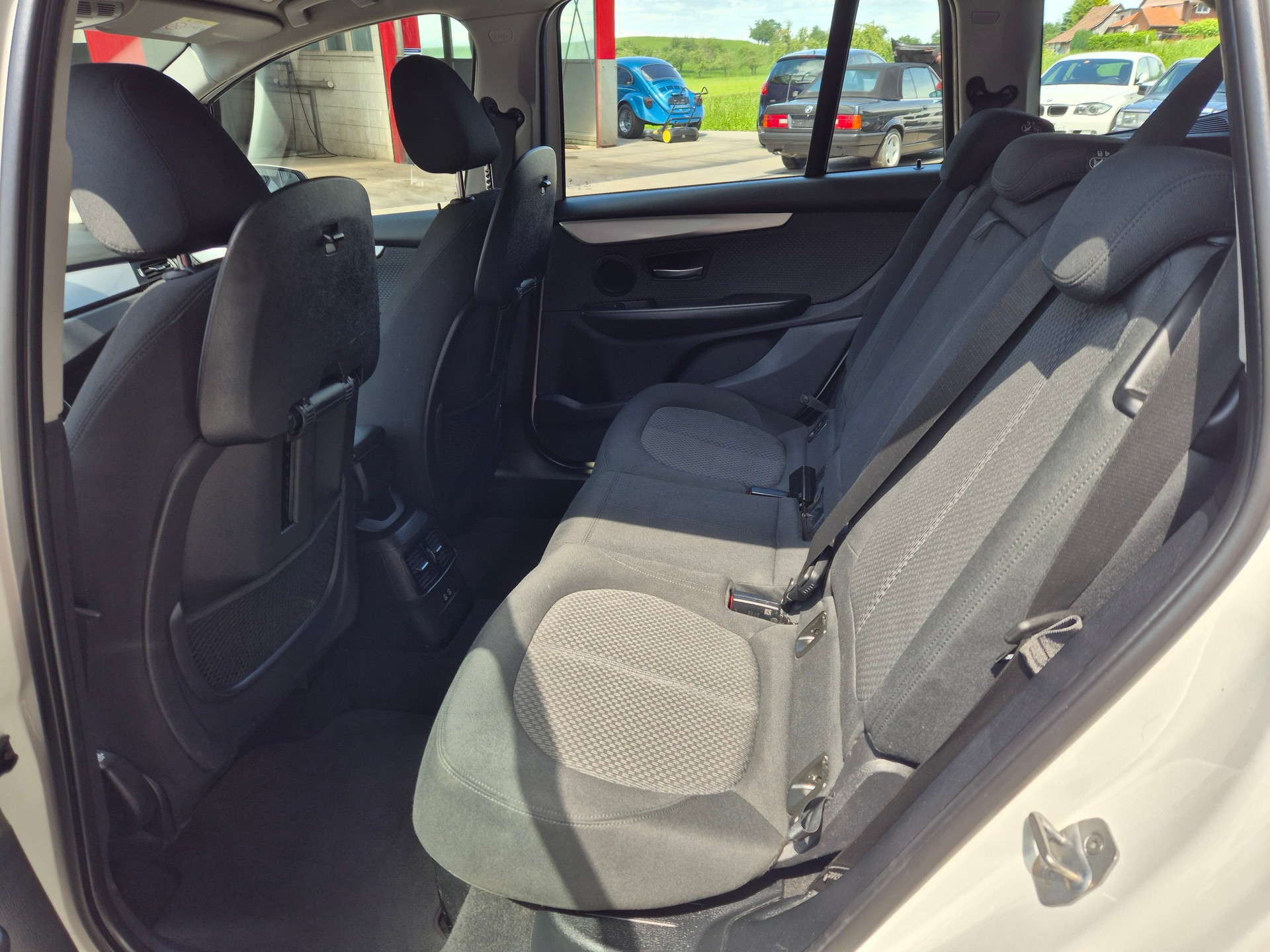 BMW 218d xDrive Gran Tourer Steptronic-image-6