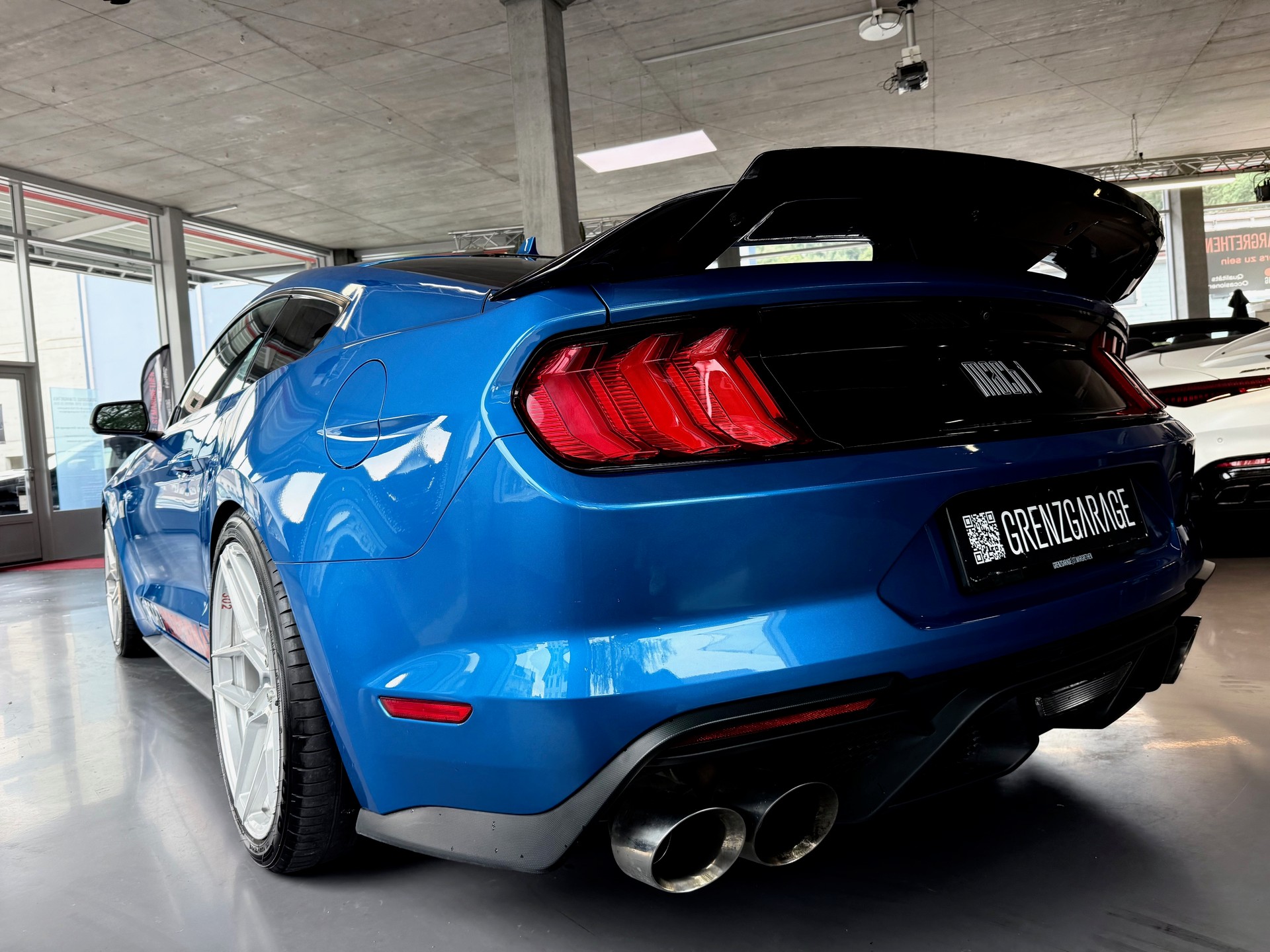 FORD Mustang Fastback 5.0 V8 Mach 1-image-6