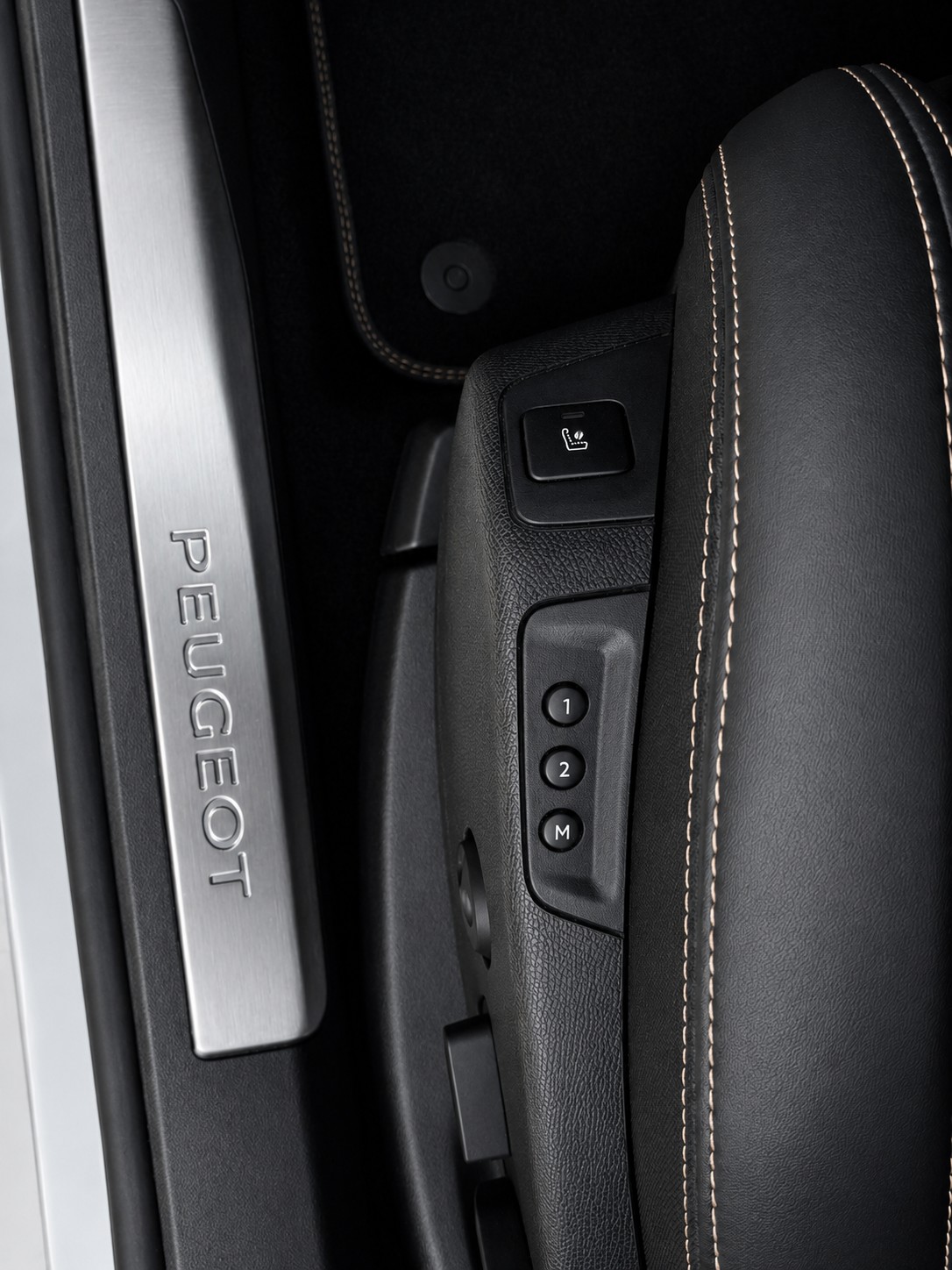 PEUGEOT 5008 1.5 BlueHDi GT Line EAT 7 Plätzer mit Isofix-image-12