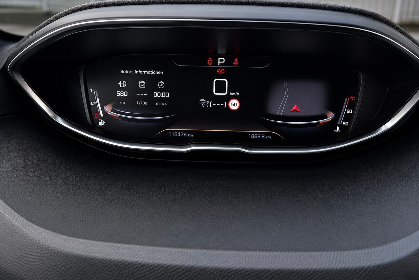 PEUGEOT 5008 1.5 BlueHDi GT Line EAT 7 Plätzer mit Isofix-image-10