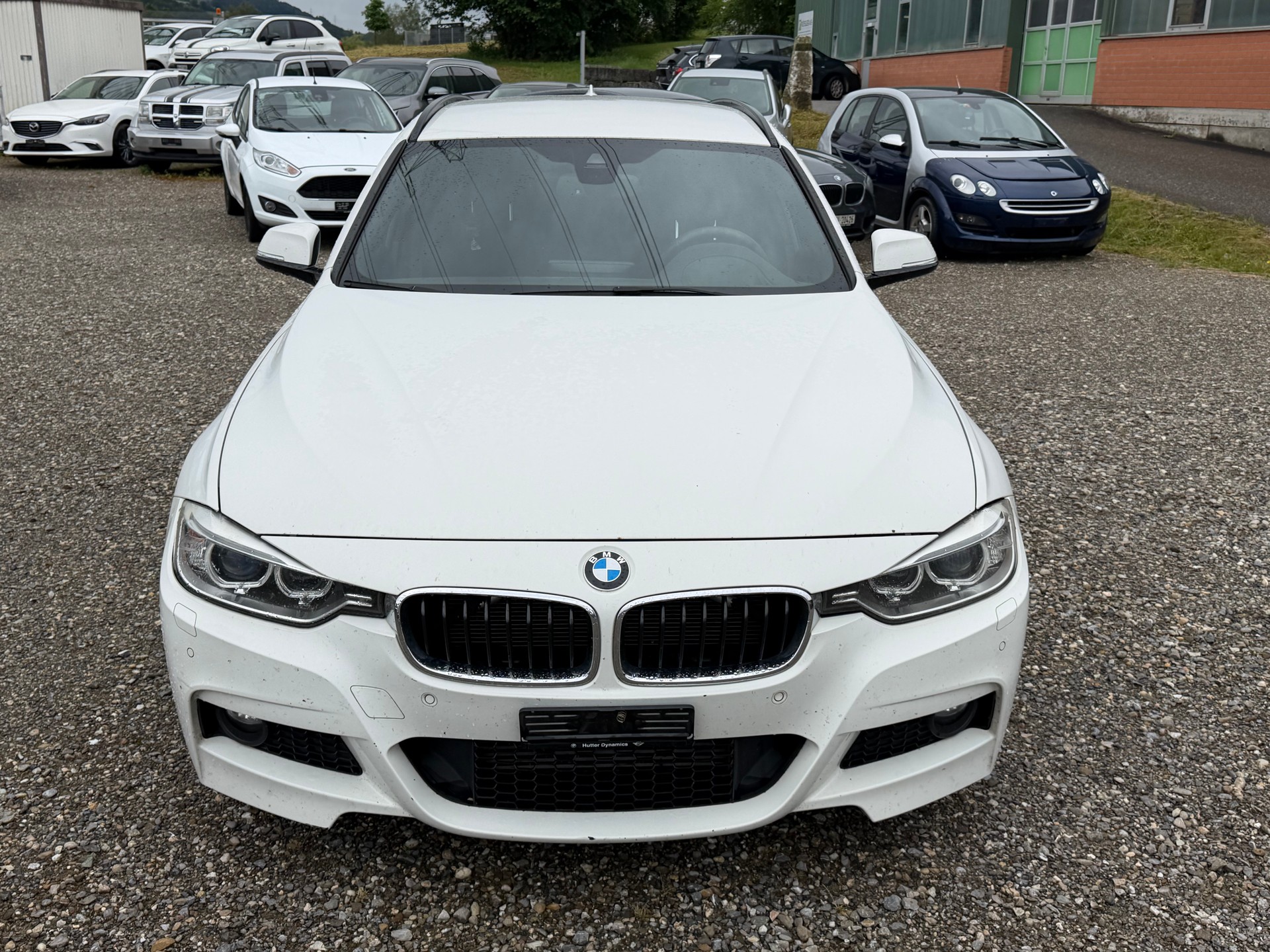 BMW 330d xDrive Touring Luxury Line Steptronic-image-0