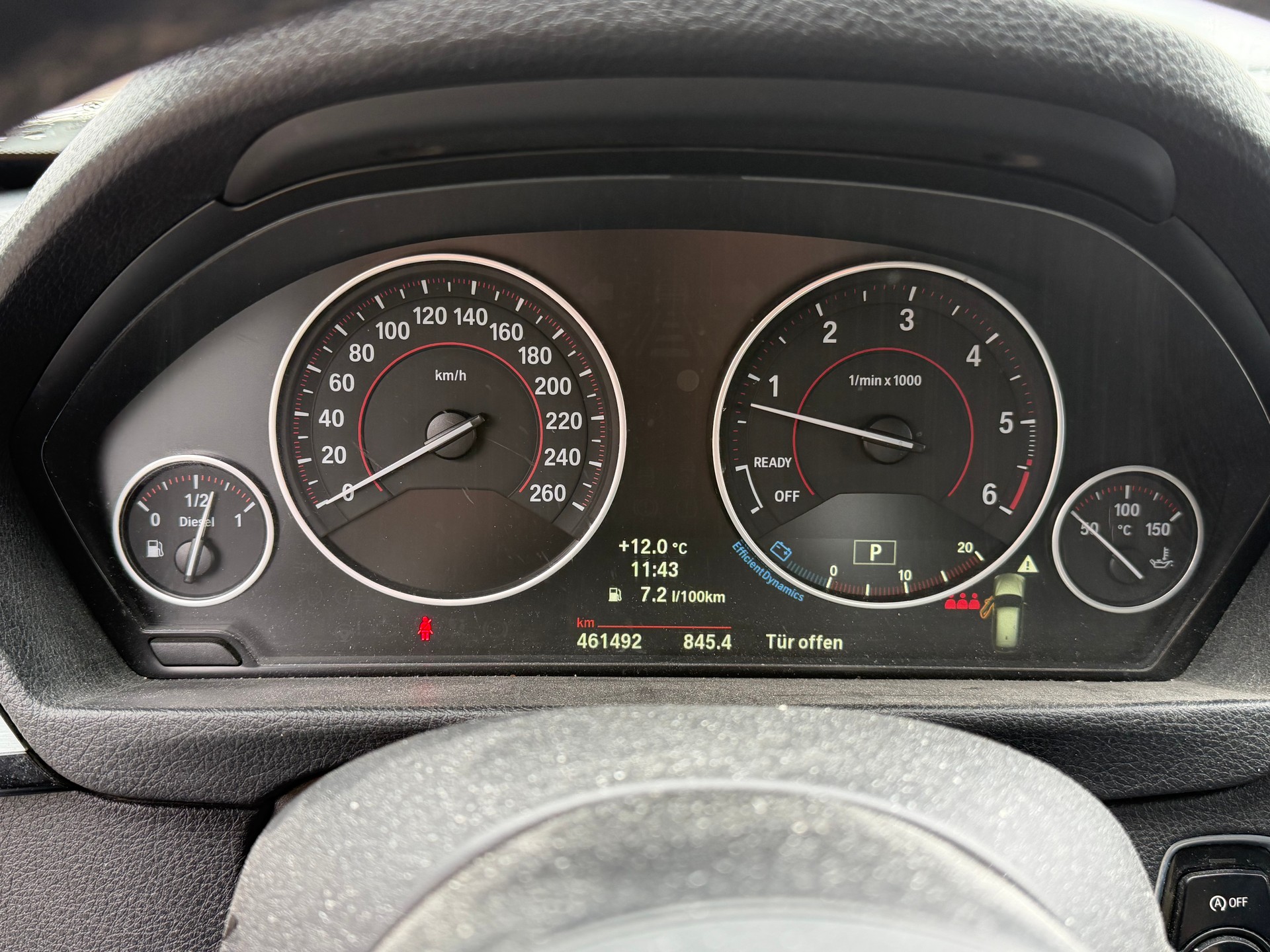 BMW 330d xDrive Touring Luxury Line Steptronic-image-3