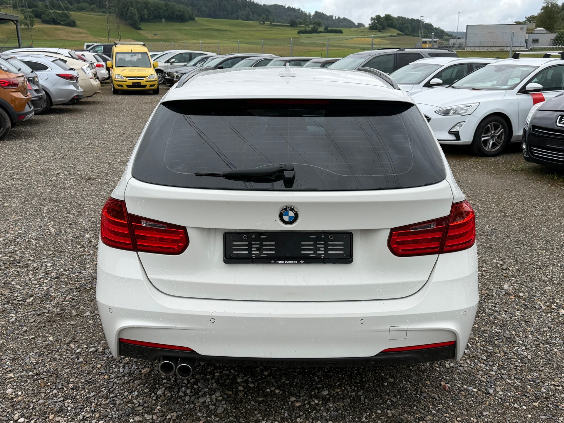 BMW 330d xDrive Touring Luxury Line Steptronic-image-13