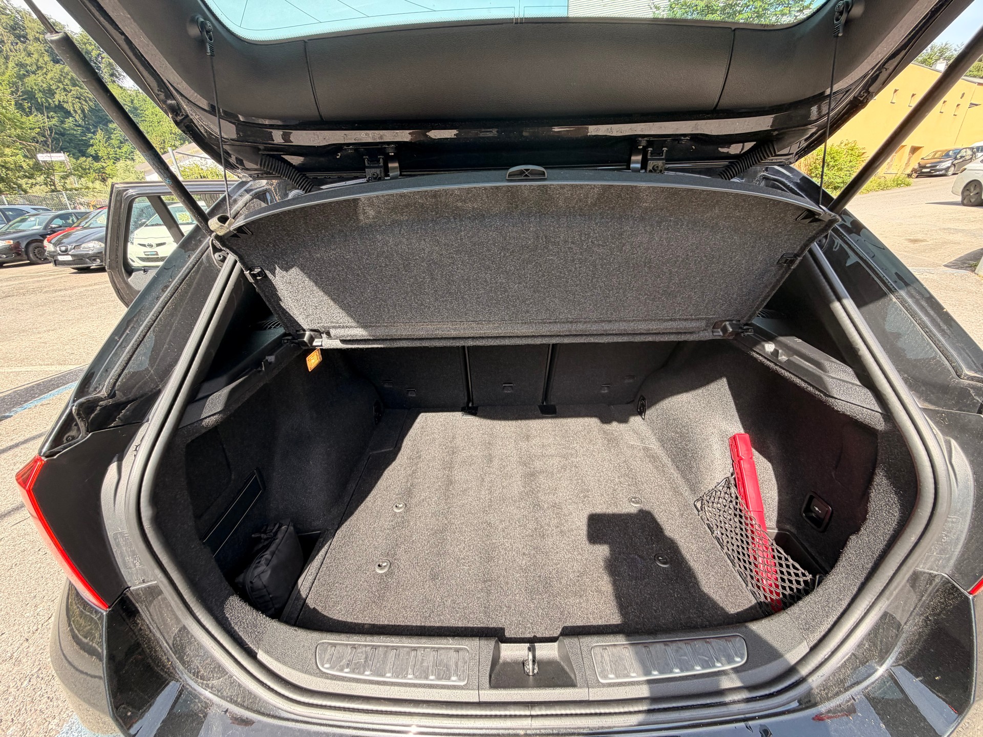 BMW X1 xDrive 18d xLine-image-10