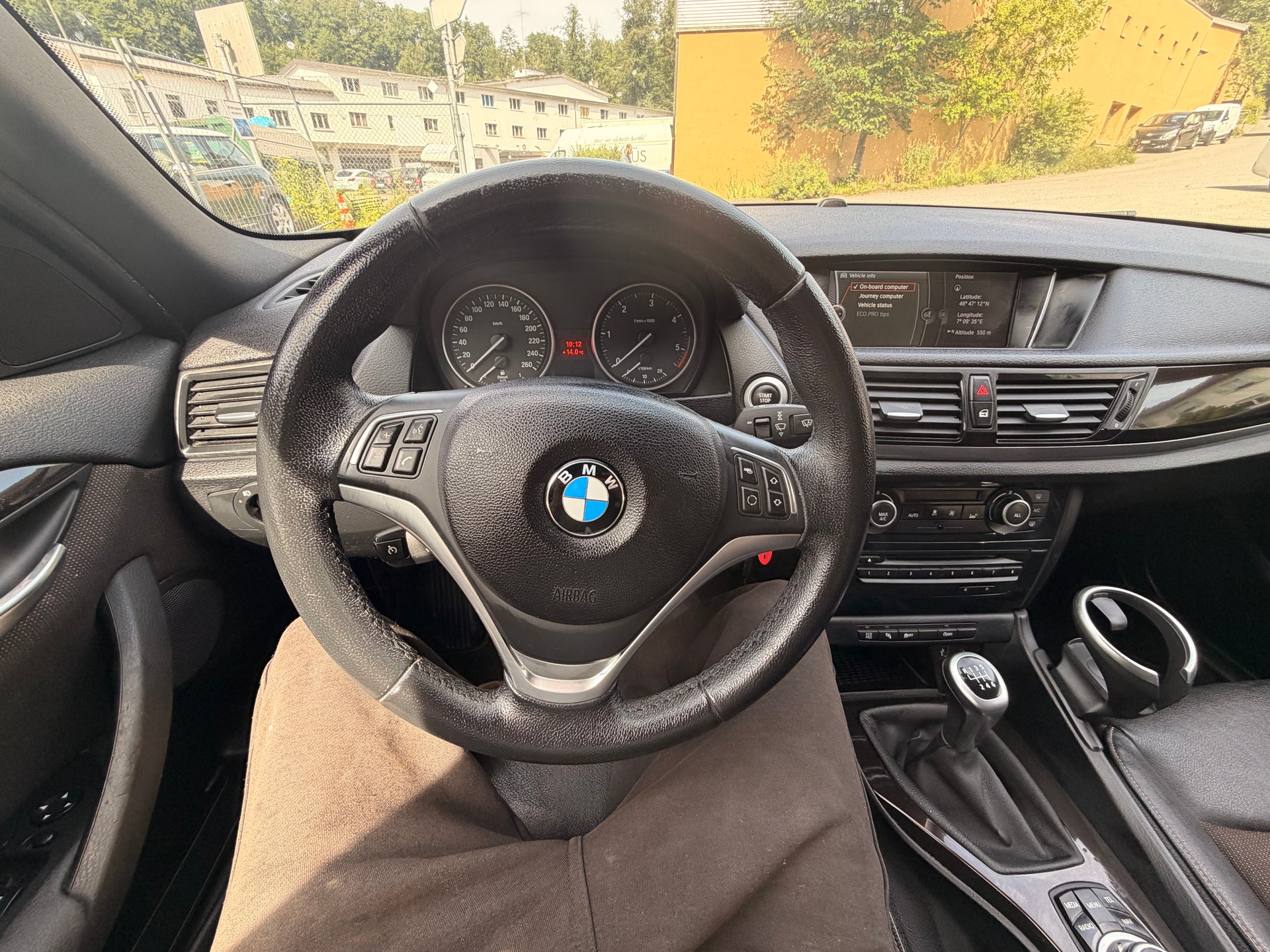 BMW X1 xDrive 18d xLine-image-26