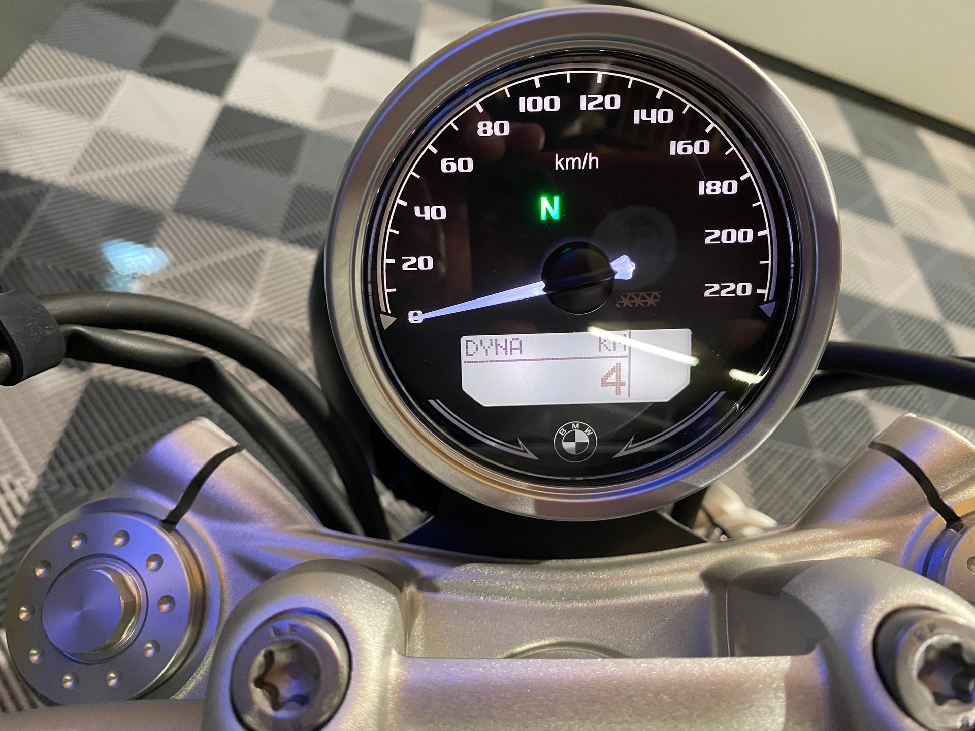 BMW R NINE T Pure A2-image-8