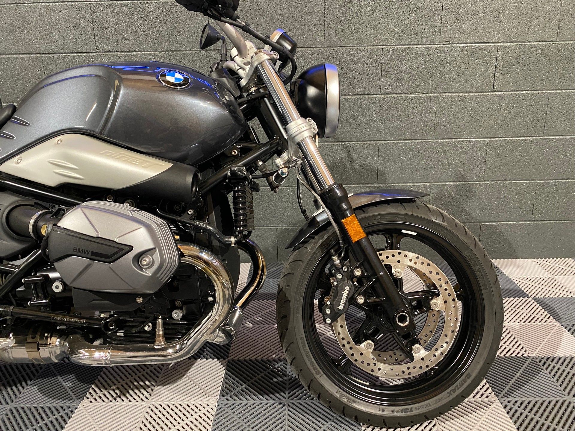 BMW R NINE T Pure A2-image-2