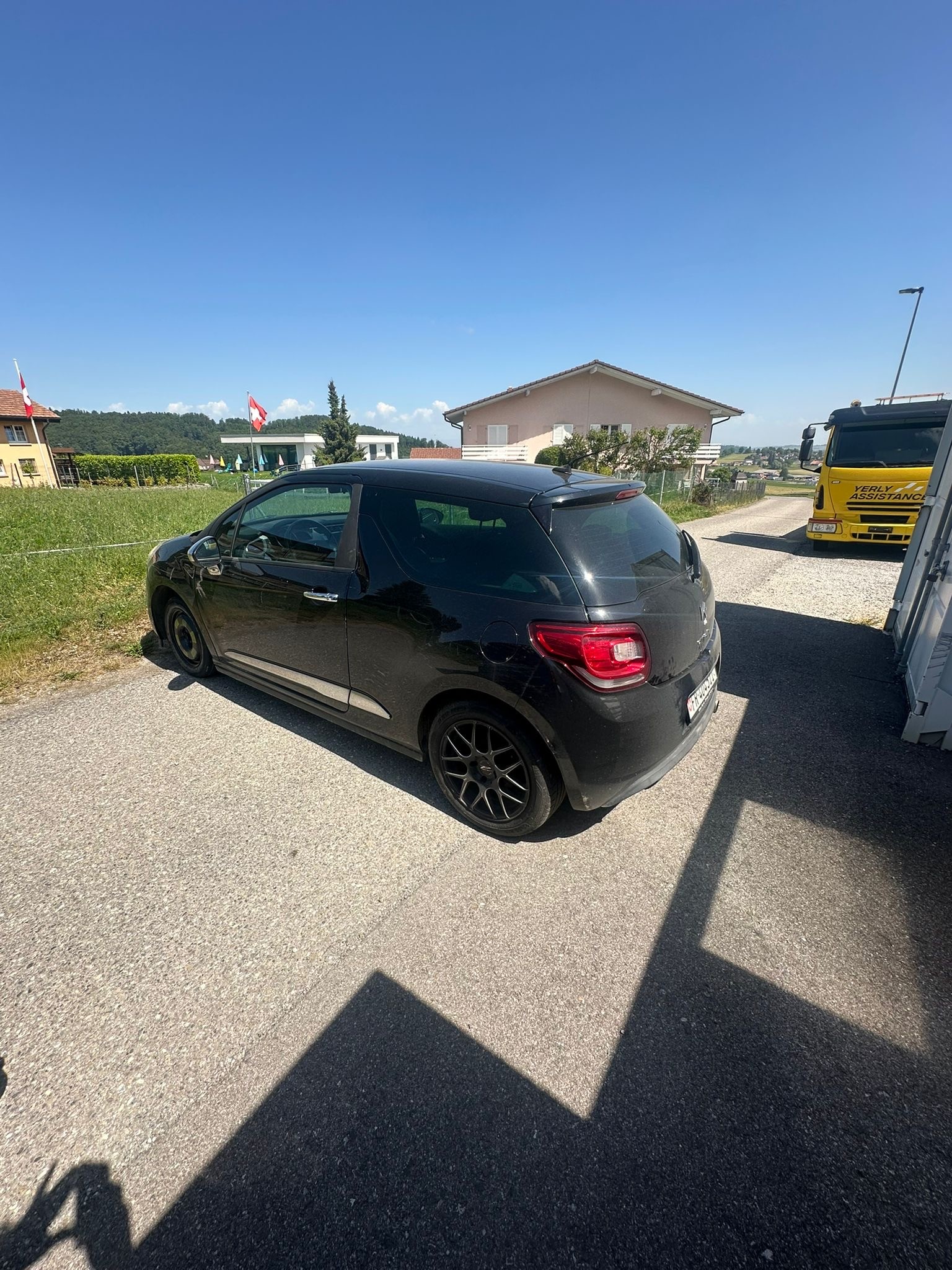 DS AUTOMOBILES DS3 1.4 VTi Chic-image-1