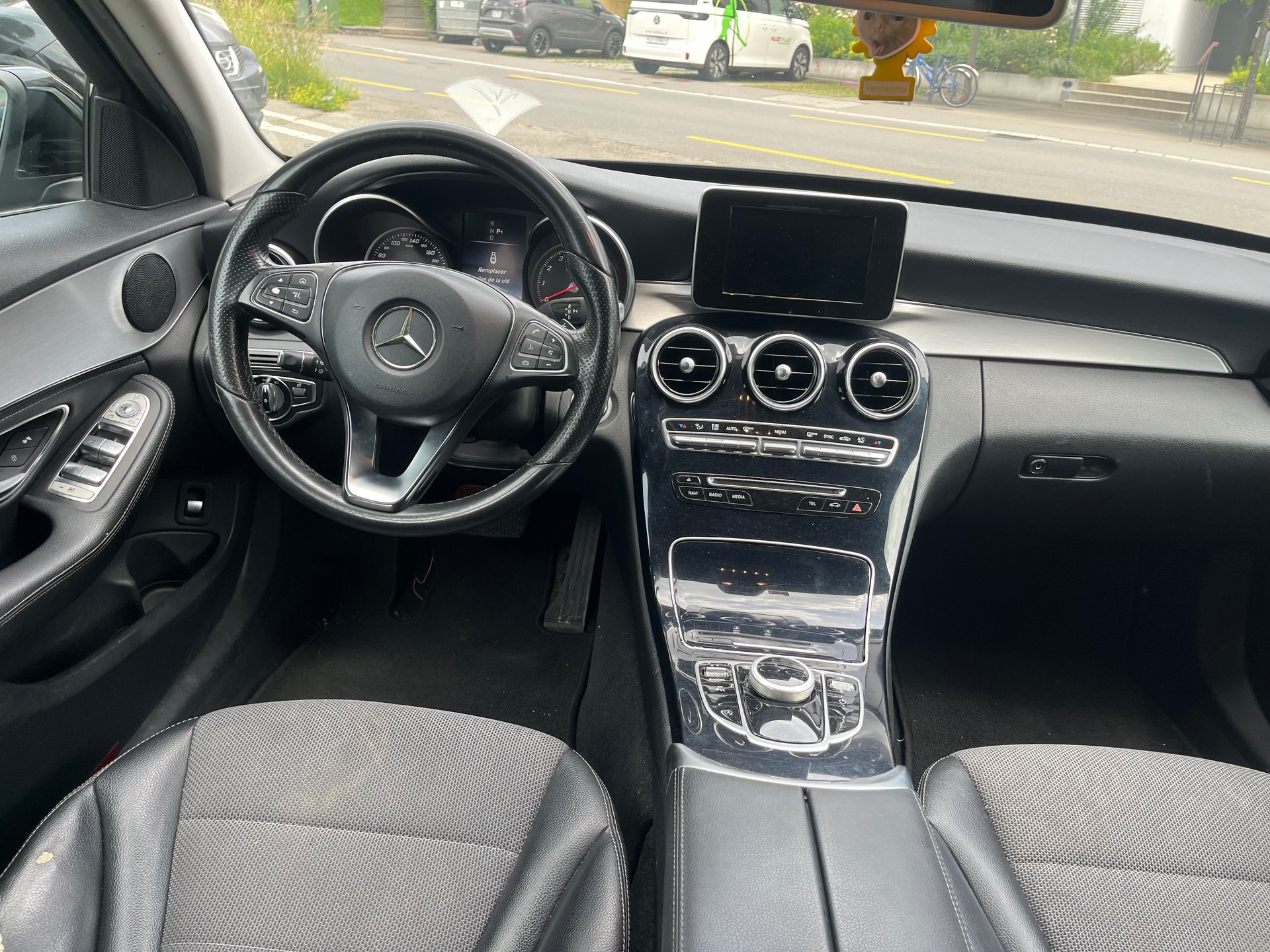 MERCEDES-BENZ C 180 Avantgarde 7G-Tronic-image-7