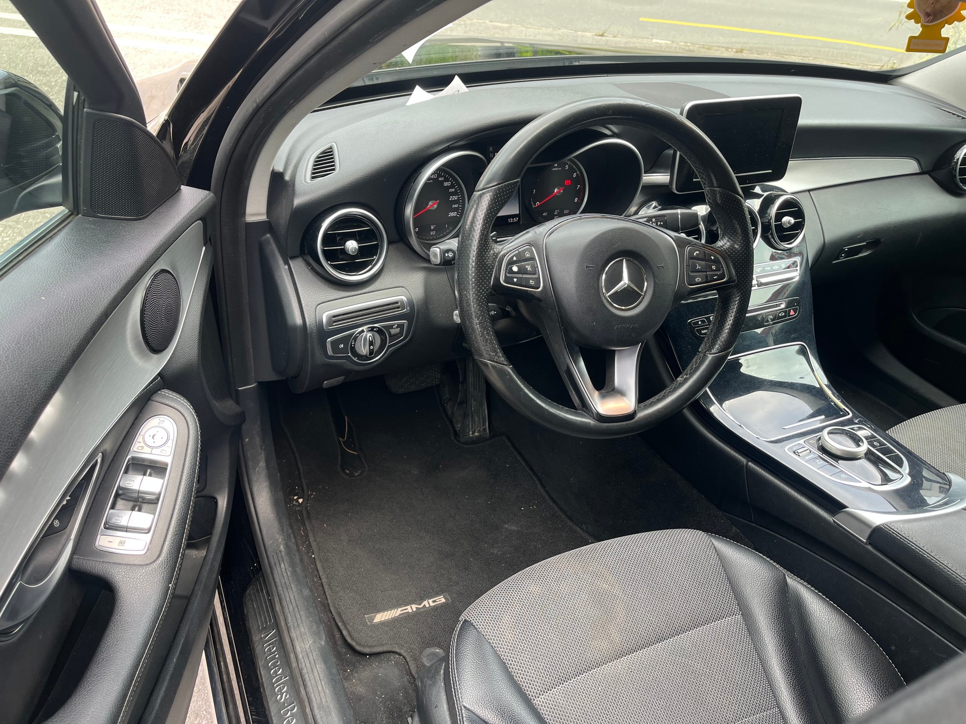 MERCEDES-BENZ C 180 Avantgarde 7G-Tronic-image-8