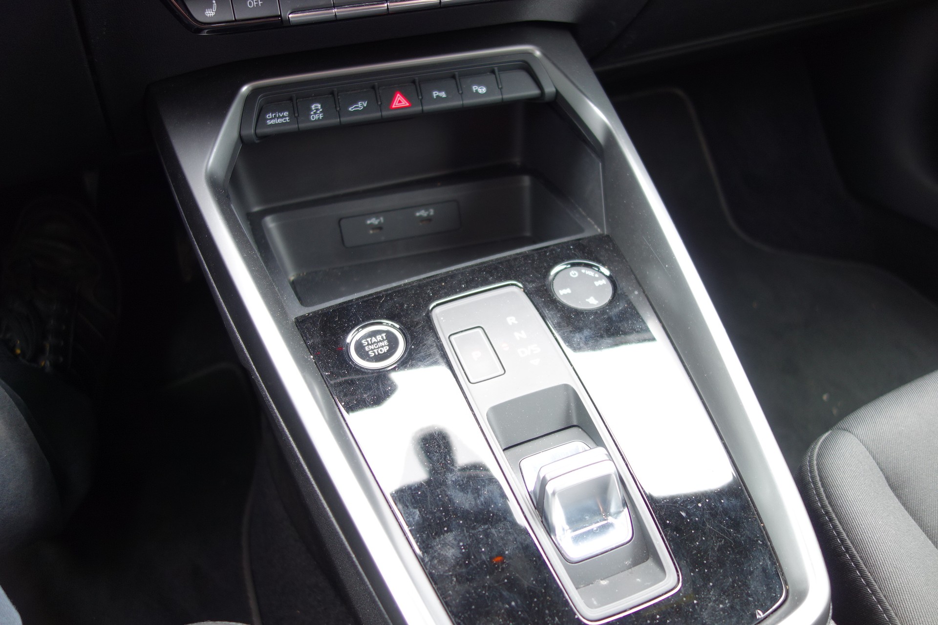 AUDI A3 Sportback 40 TFSI e S-tronic-image-9