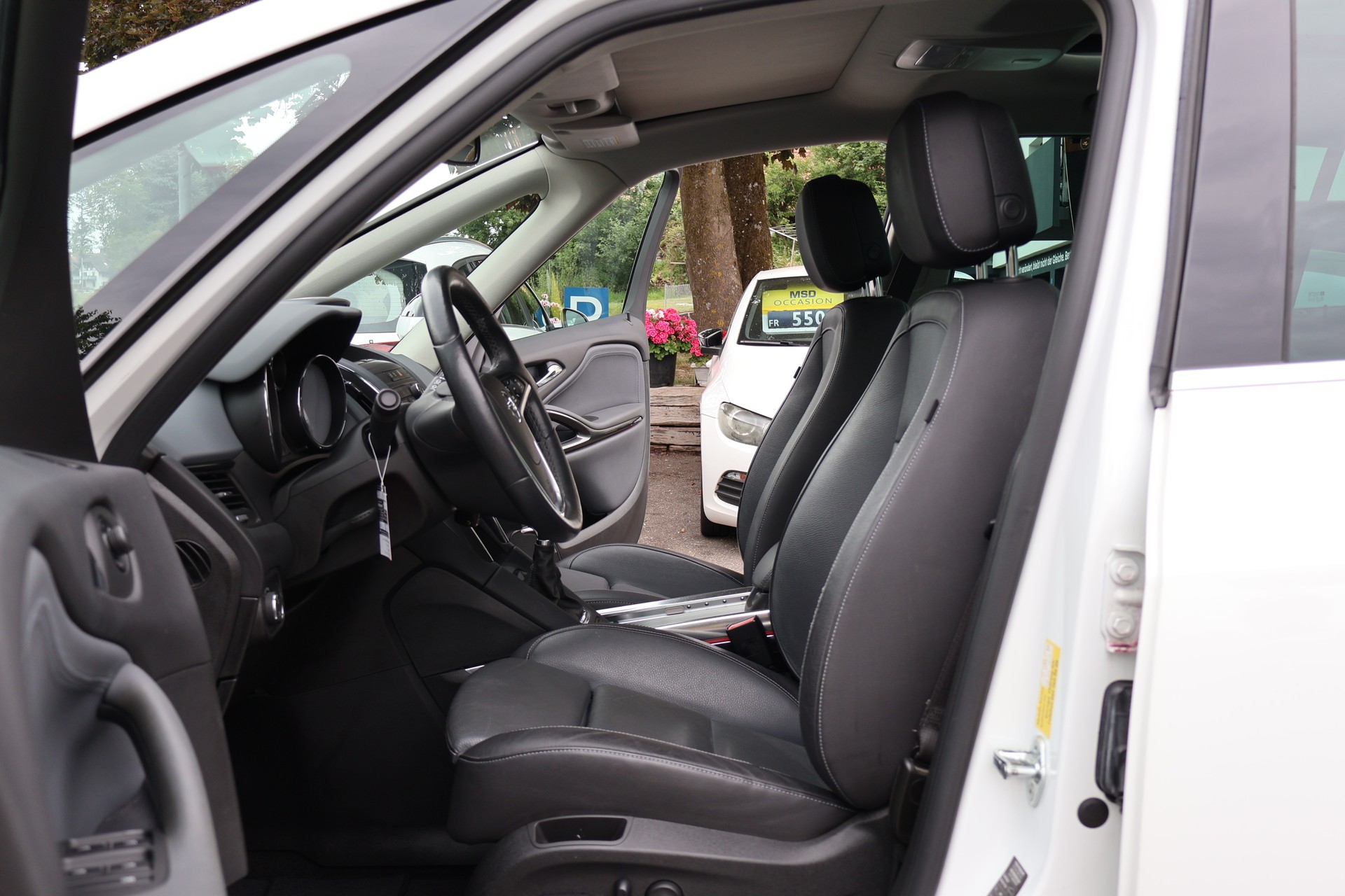 OPEL Zafira Tourer 2.0 CDTi BiTurbo Sport-image-11