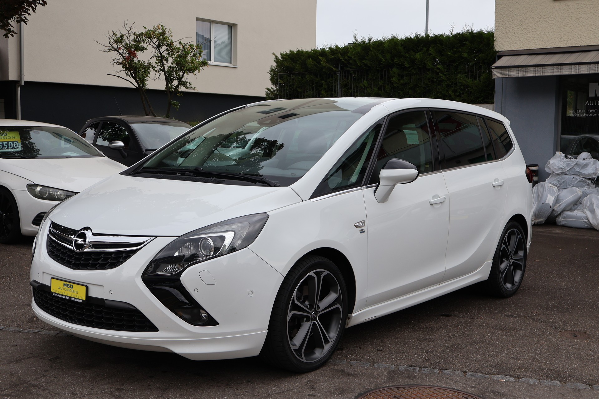 OPEL Zafira Tourer 2.0 CDTi BiTurbo Sport-image-1
