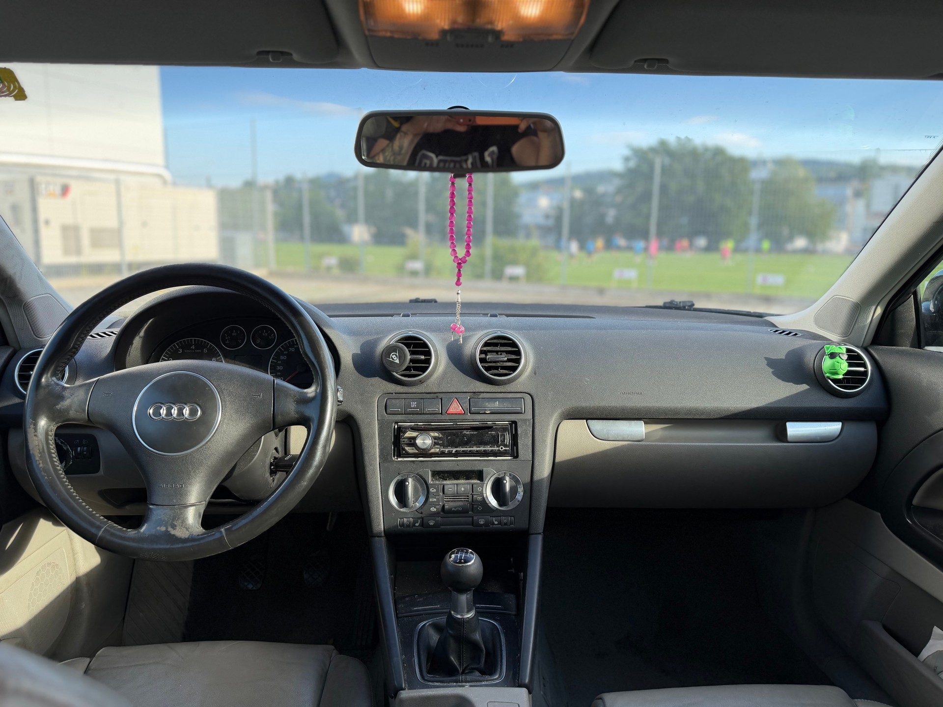 AUDI A3 1.6 Attraction-image-8