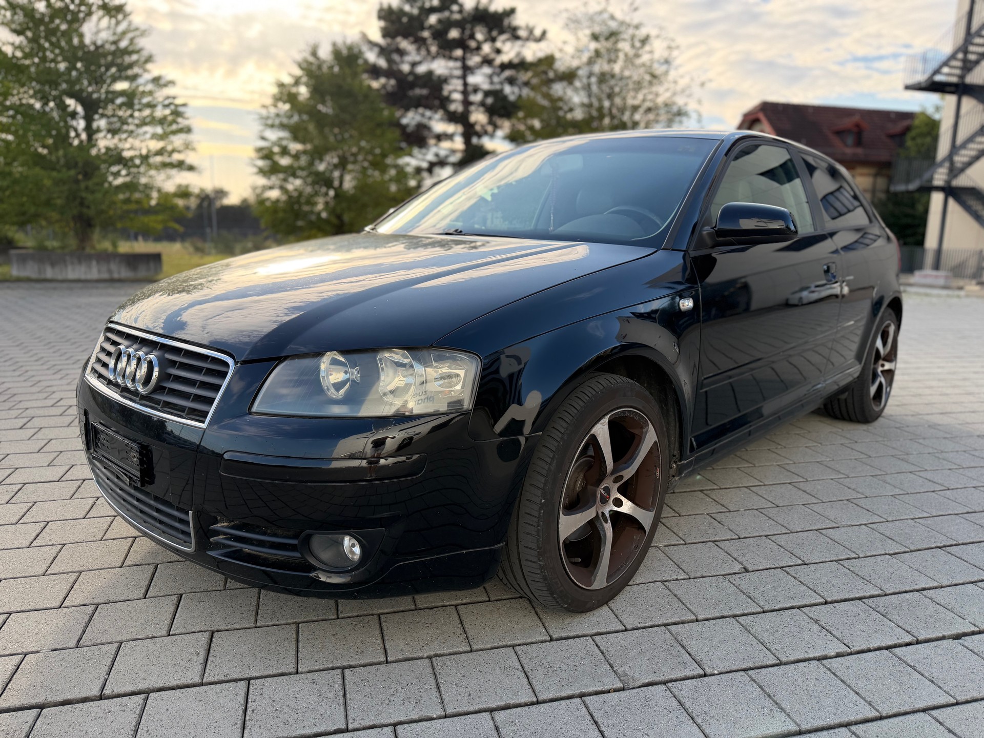 AUDI A3 1.6 Attraction-image-1