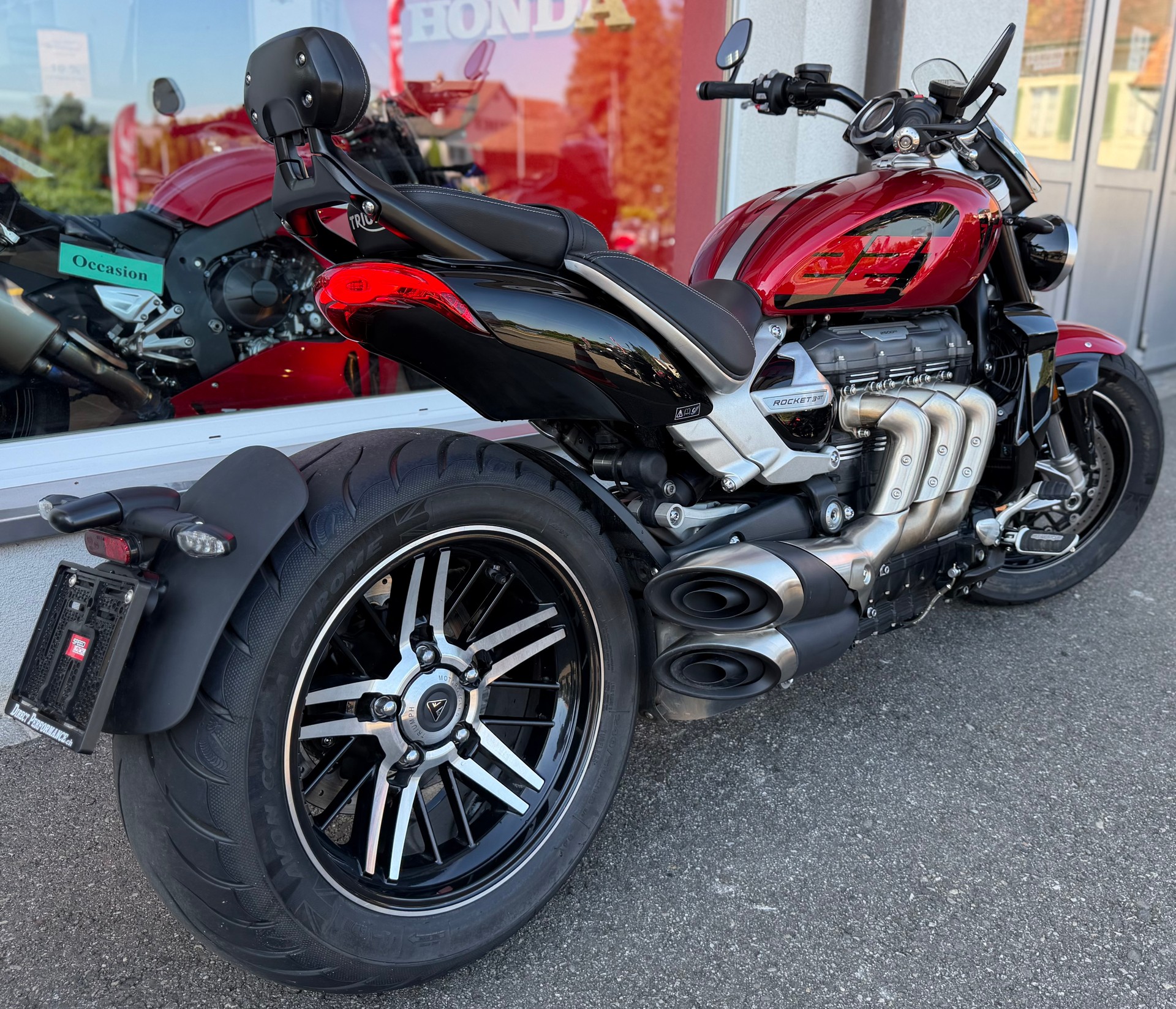 TRIUMPH Rocket 3 GT 221 Special Edition-image-3