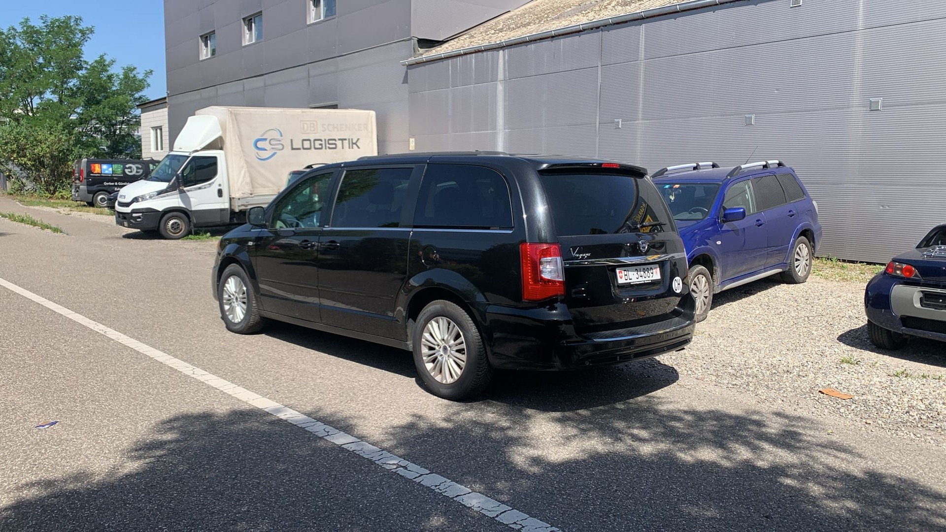 LANCIA Voyager 2.8D Gold Automatic-image-3