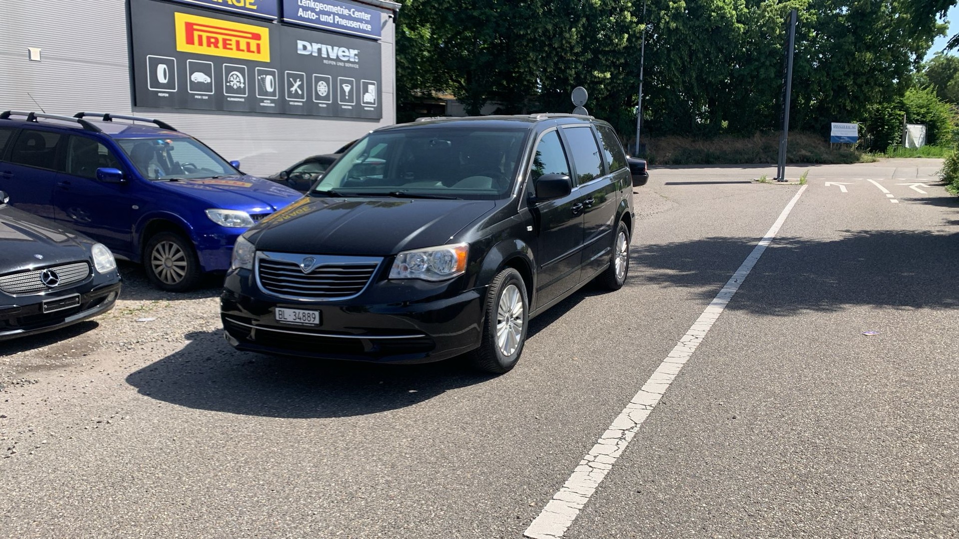 LANCIA Voyager 2.8D Gold Automatic-image-0